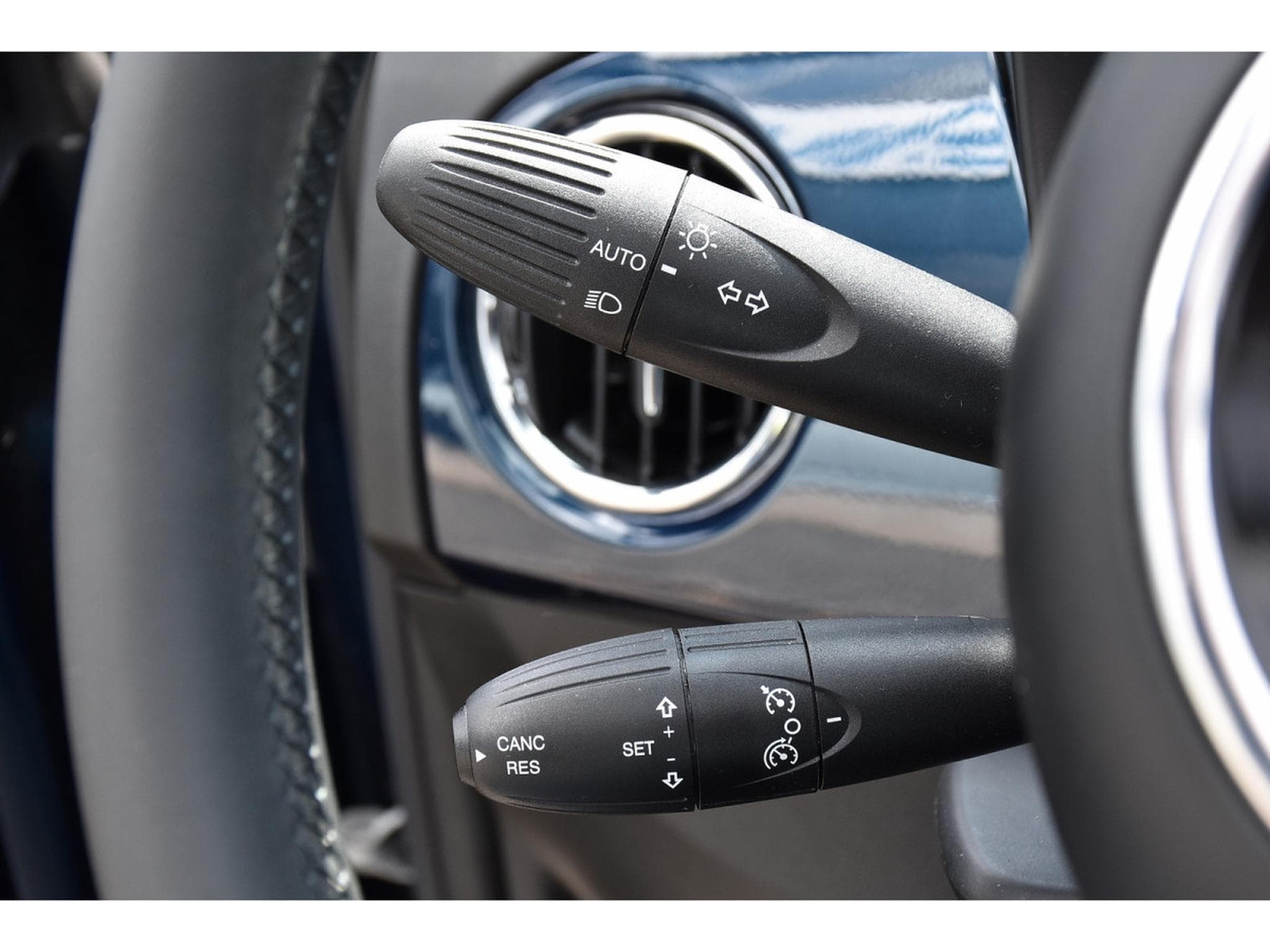 Fiat 500 C 1.0 Hybrid REGUL PDC 1° MAIN (2023) - Photo 16