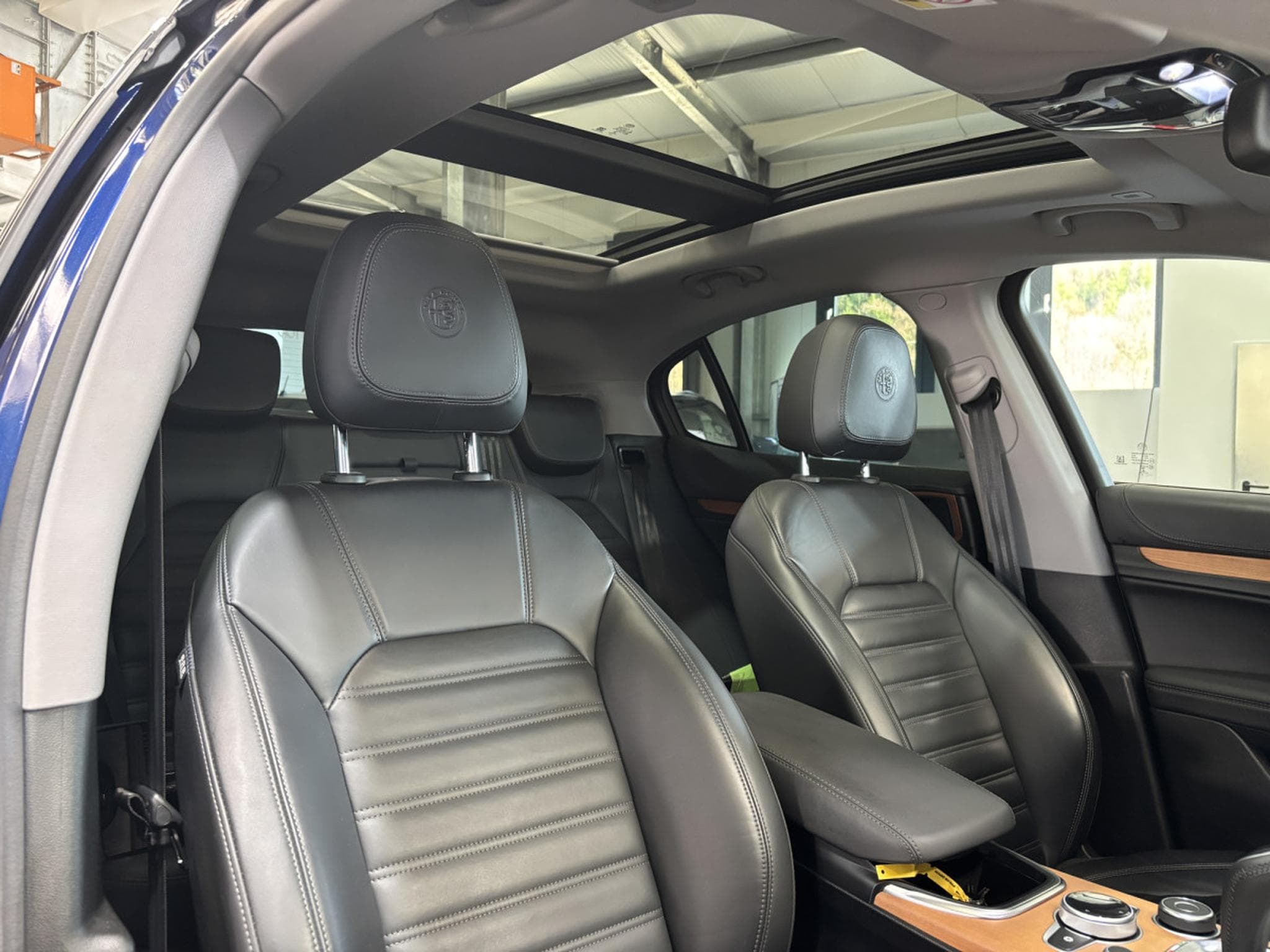 Alfa-Romeo Stelvio Q4 2.0 SUPER (2020) - Foto 11