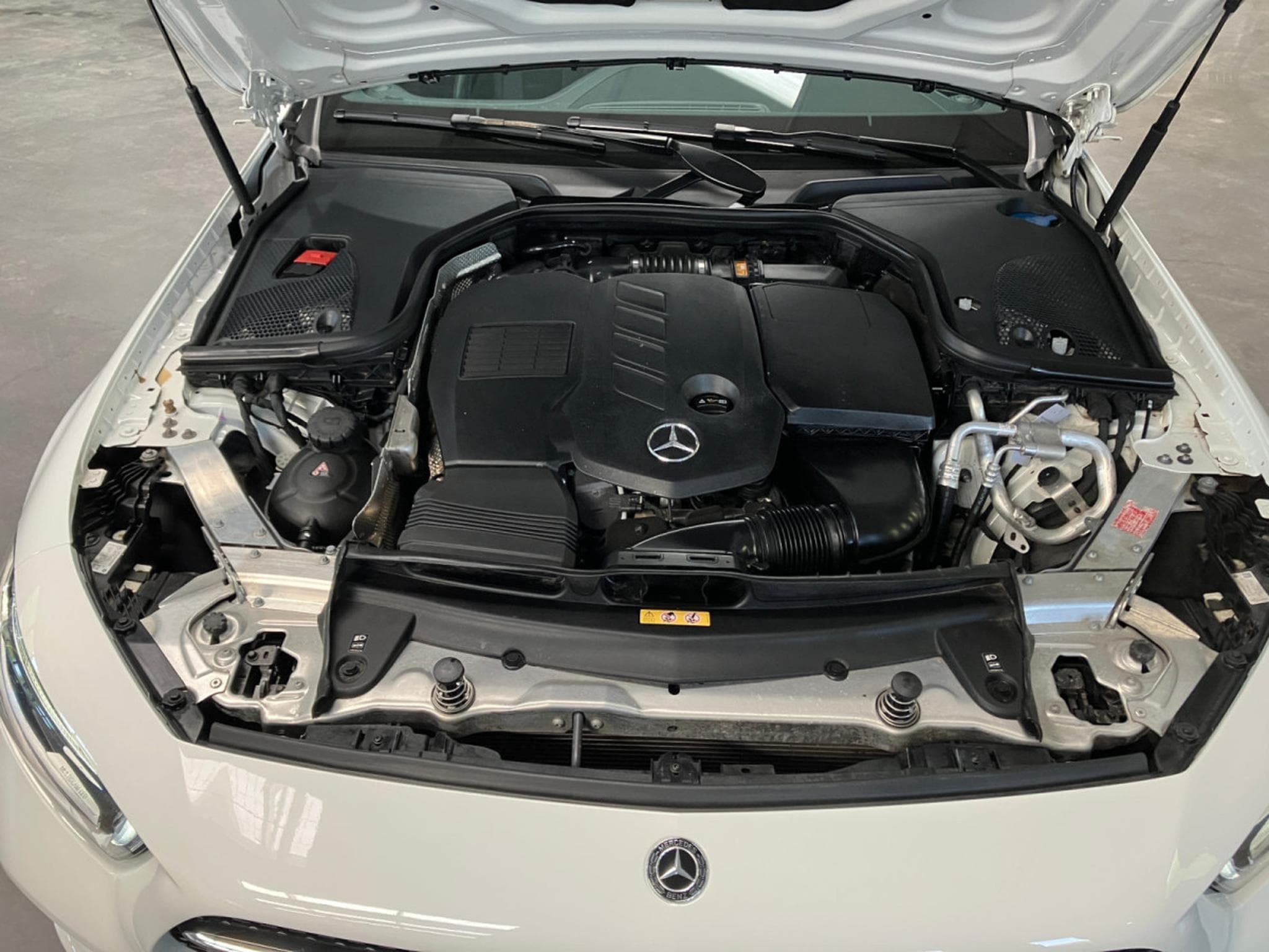 Mercedes CLS 300 Coupé AMG-Line (2019) - Photo 11