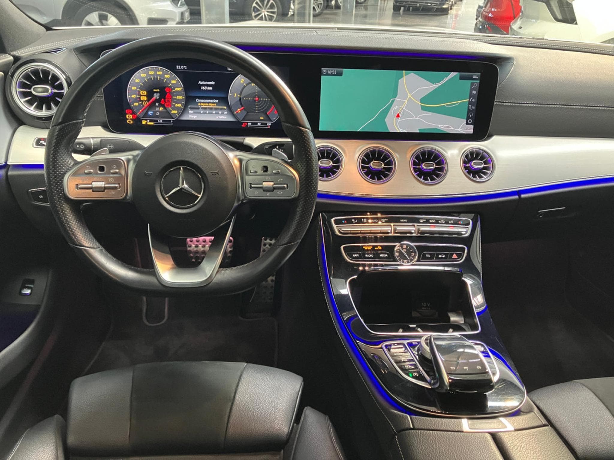 Mercedes CLS 300 Coupé AMG-Line (2019) - Photo 9