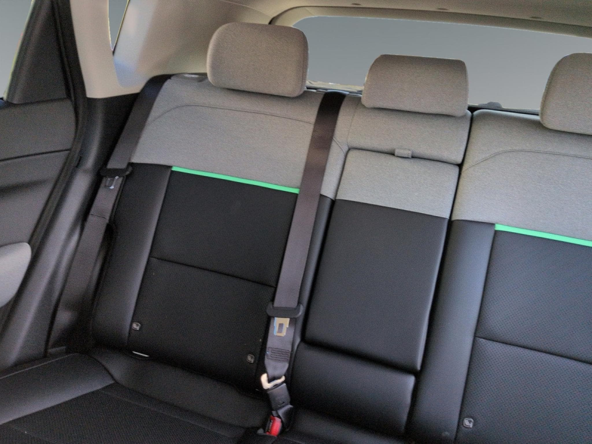 Kia EV4 Business Plus 81,4 kWh FWD (2025) - Photo 16
