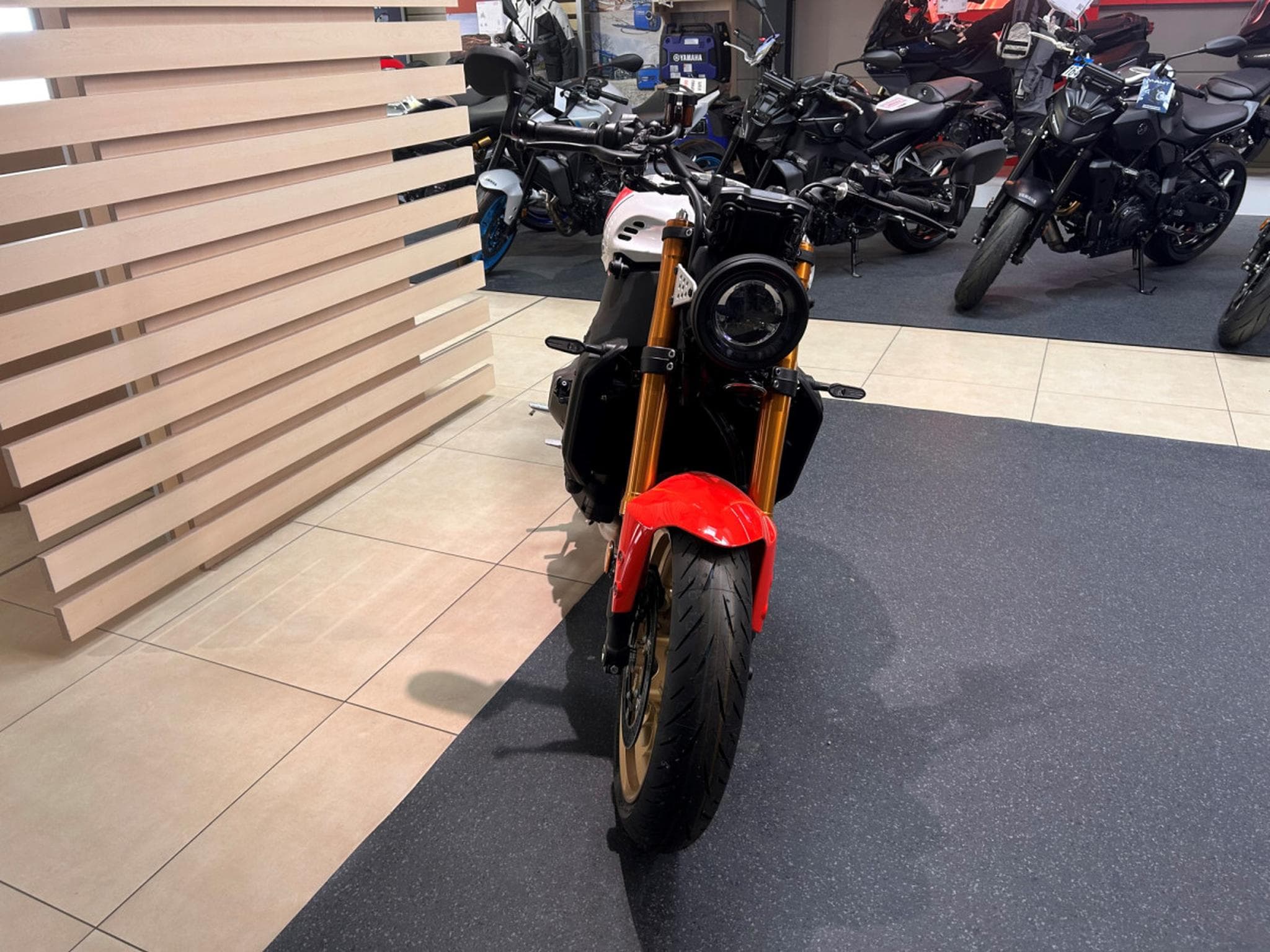 Yamaha XSR Legend Red (2024) - Foto 7