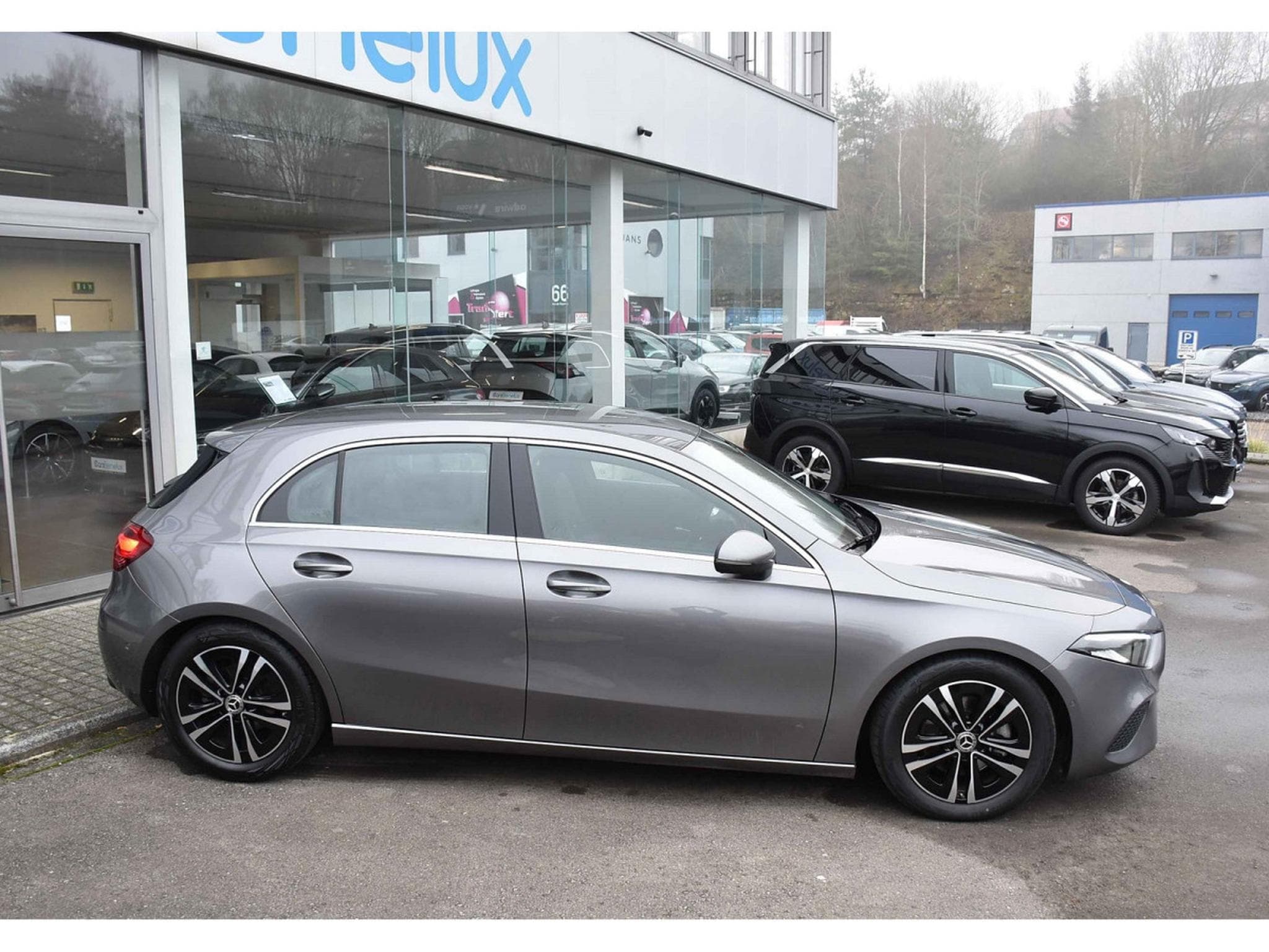 Mercedes A 180 CDI Progressive 8G-DCT CUIR GPS LANE CAM 1° MAIN (2024) - Foto 3