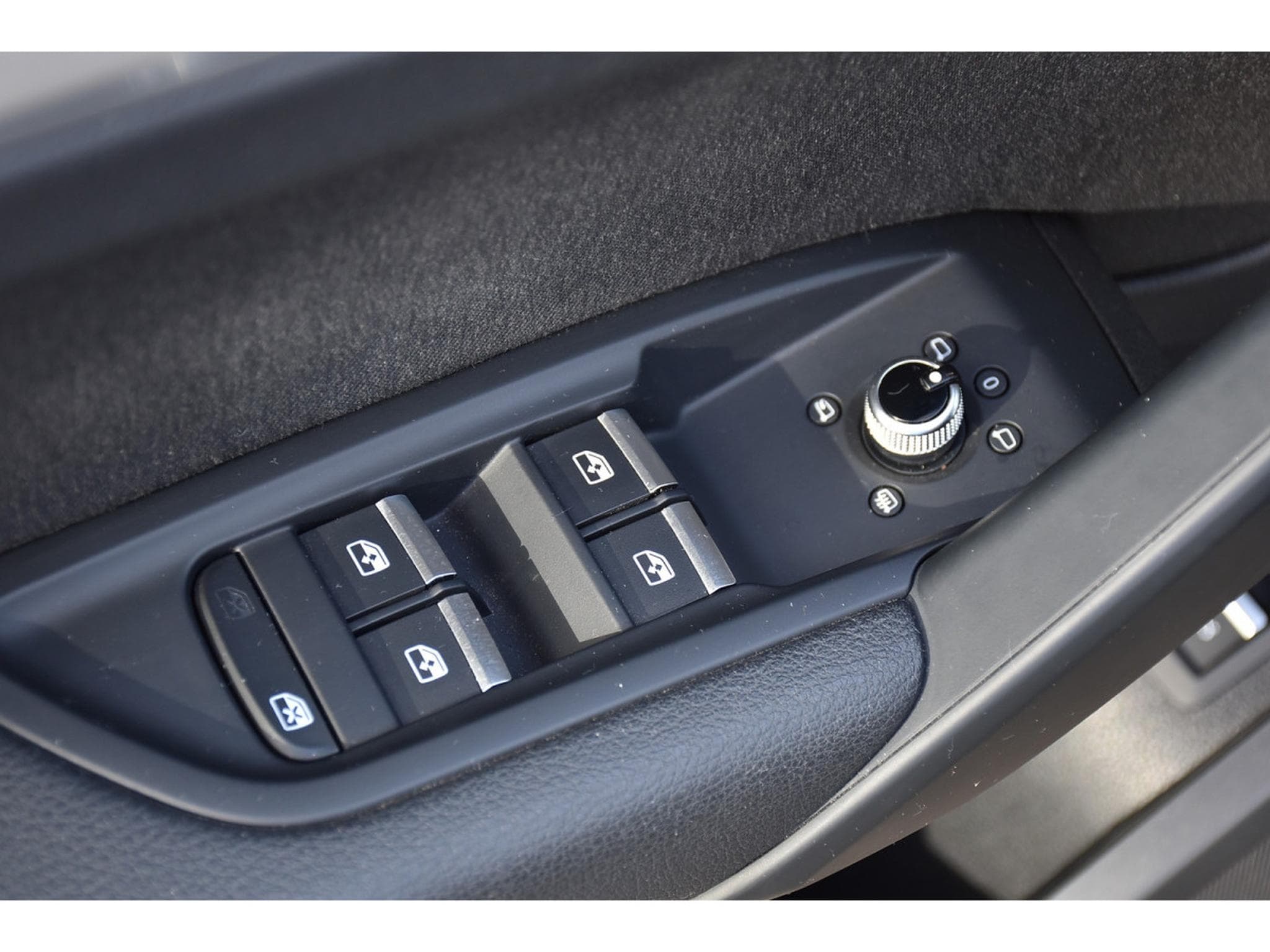 Audi Q5 2.0 TDI Quattro Sport S-Tronic ACC SIDE CHFF ADD MATRIX CAM (2019) - Photo 22