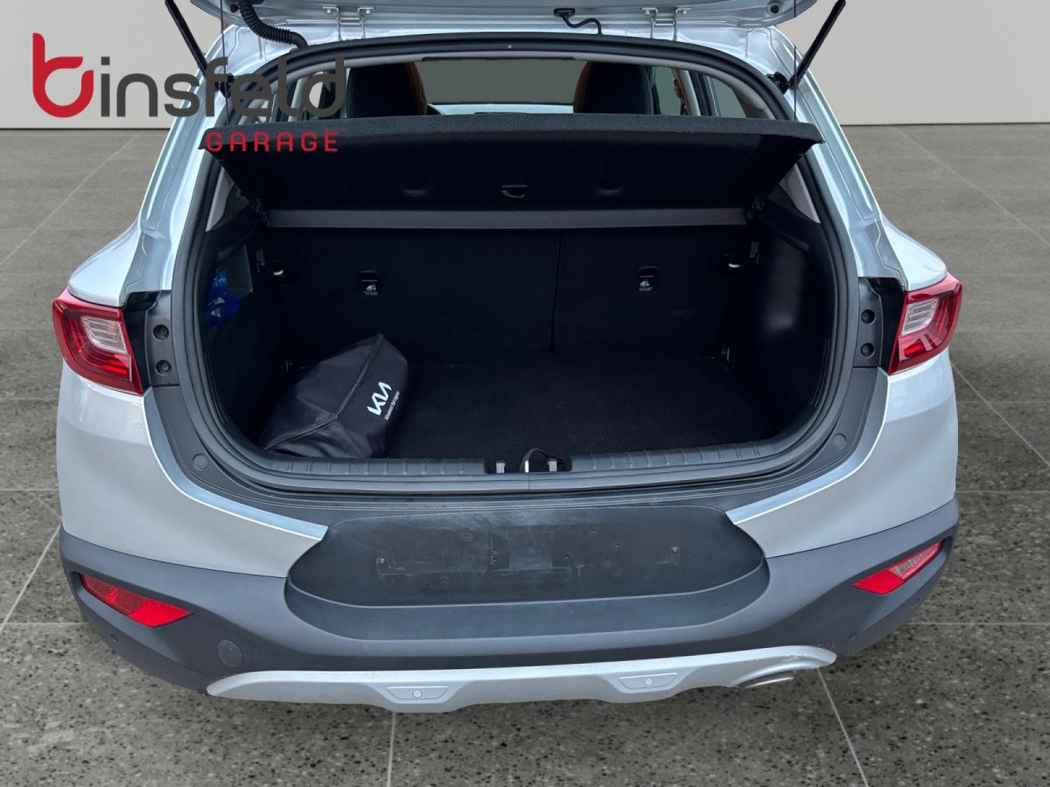 Kia Stonic Pulse 1.0T ISG (2024) - Foto 16