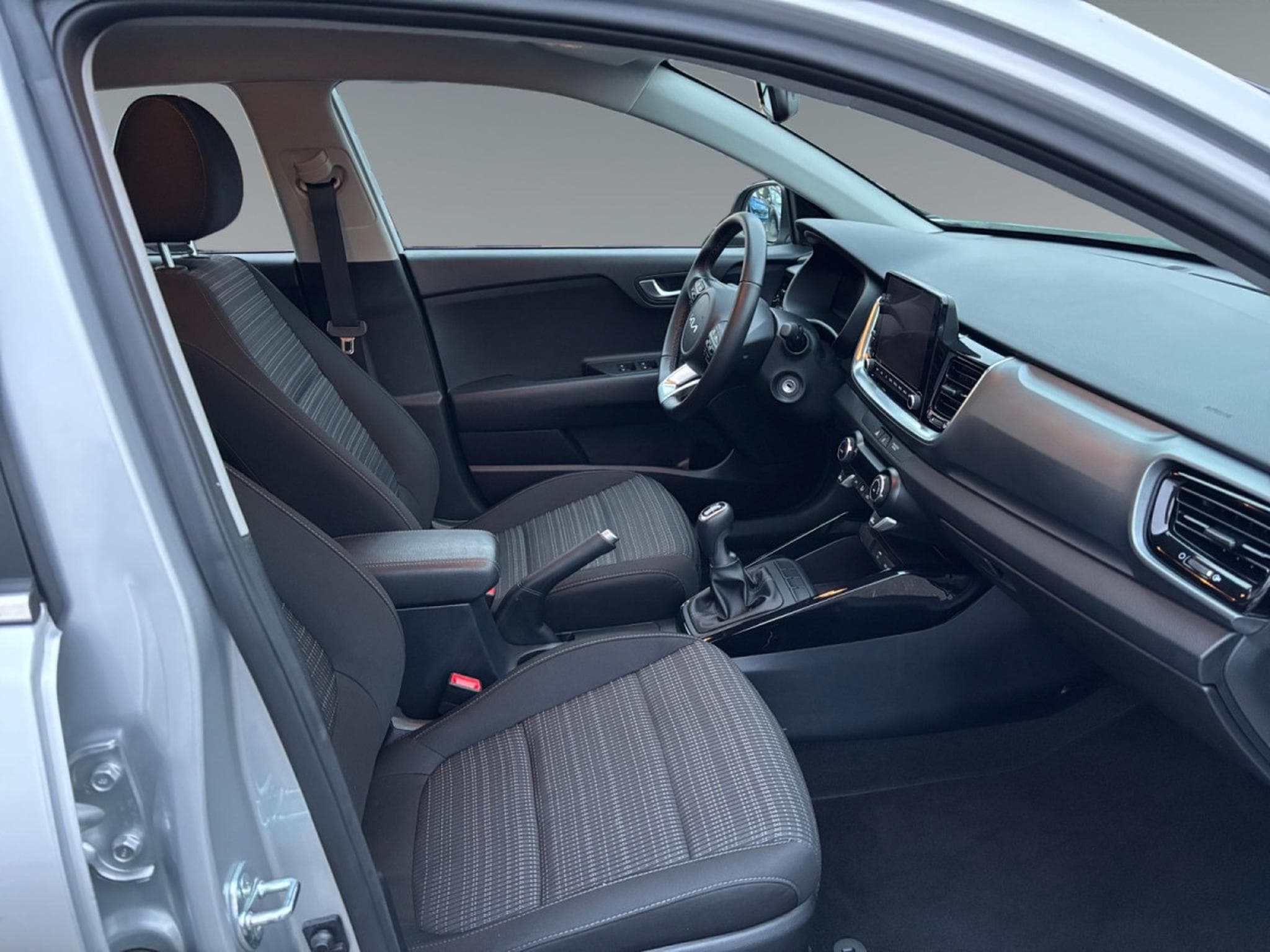 Kia Stonic Pulse 1.0T ISG (2024) - Foto 19
