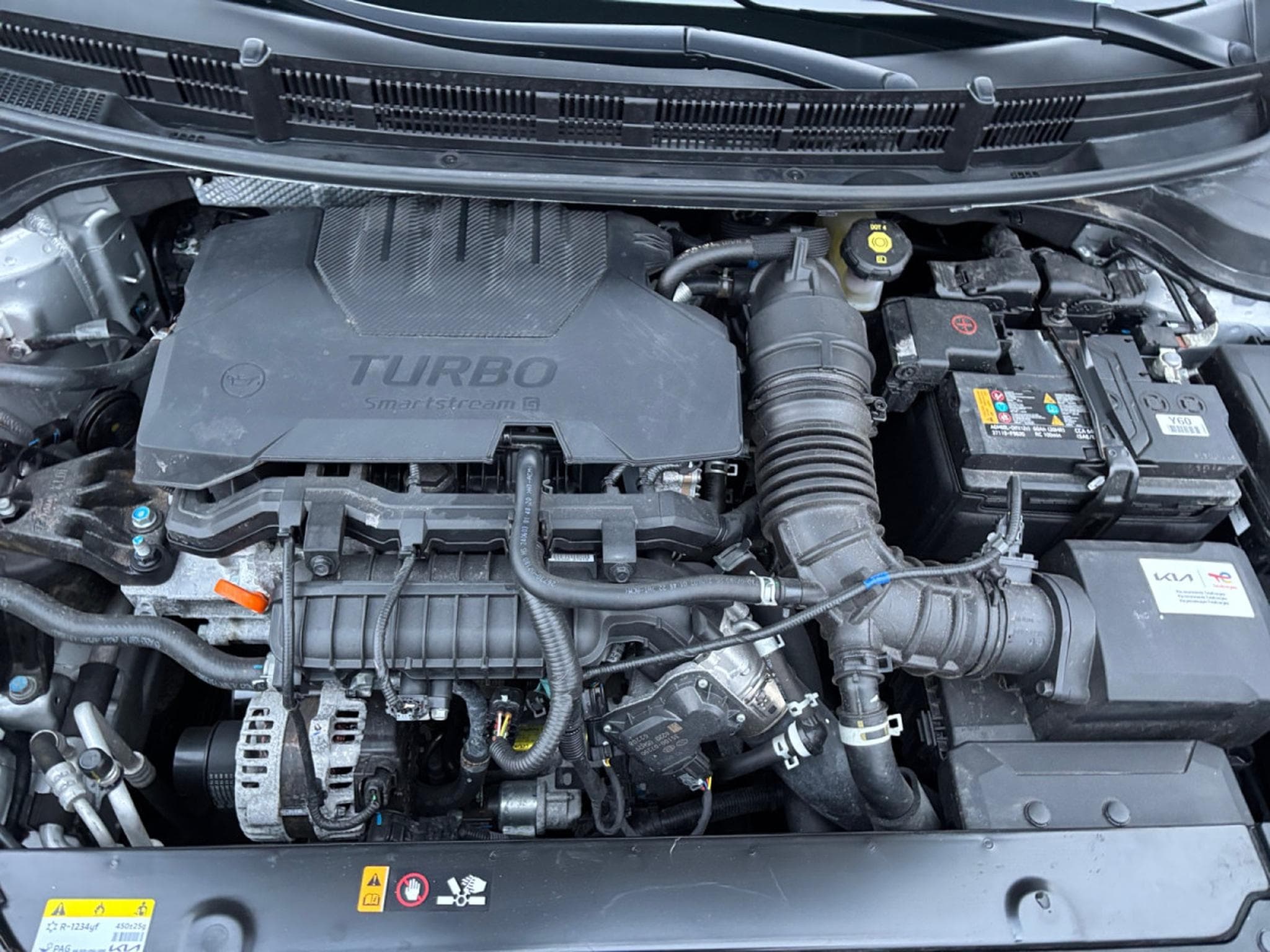 Kia Stonic Pulse 1.0T ISG (2024) - Foto 22