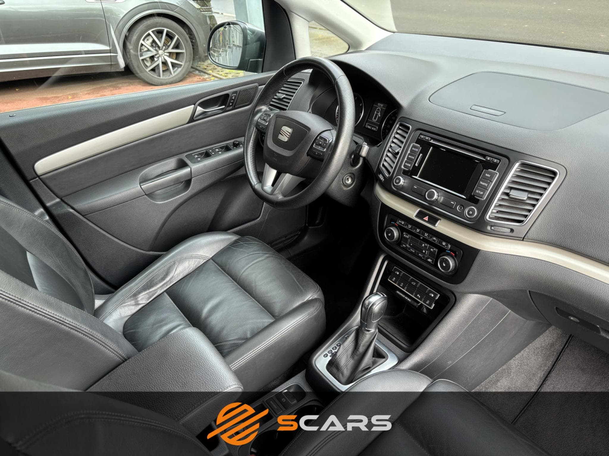 Seat Alhambra 2.0 Tdi DSG 140cv (2011) - Photo 8