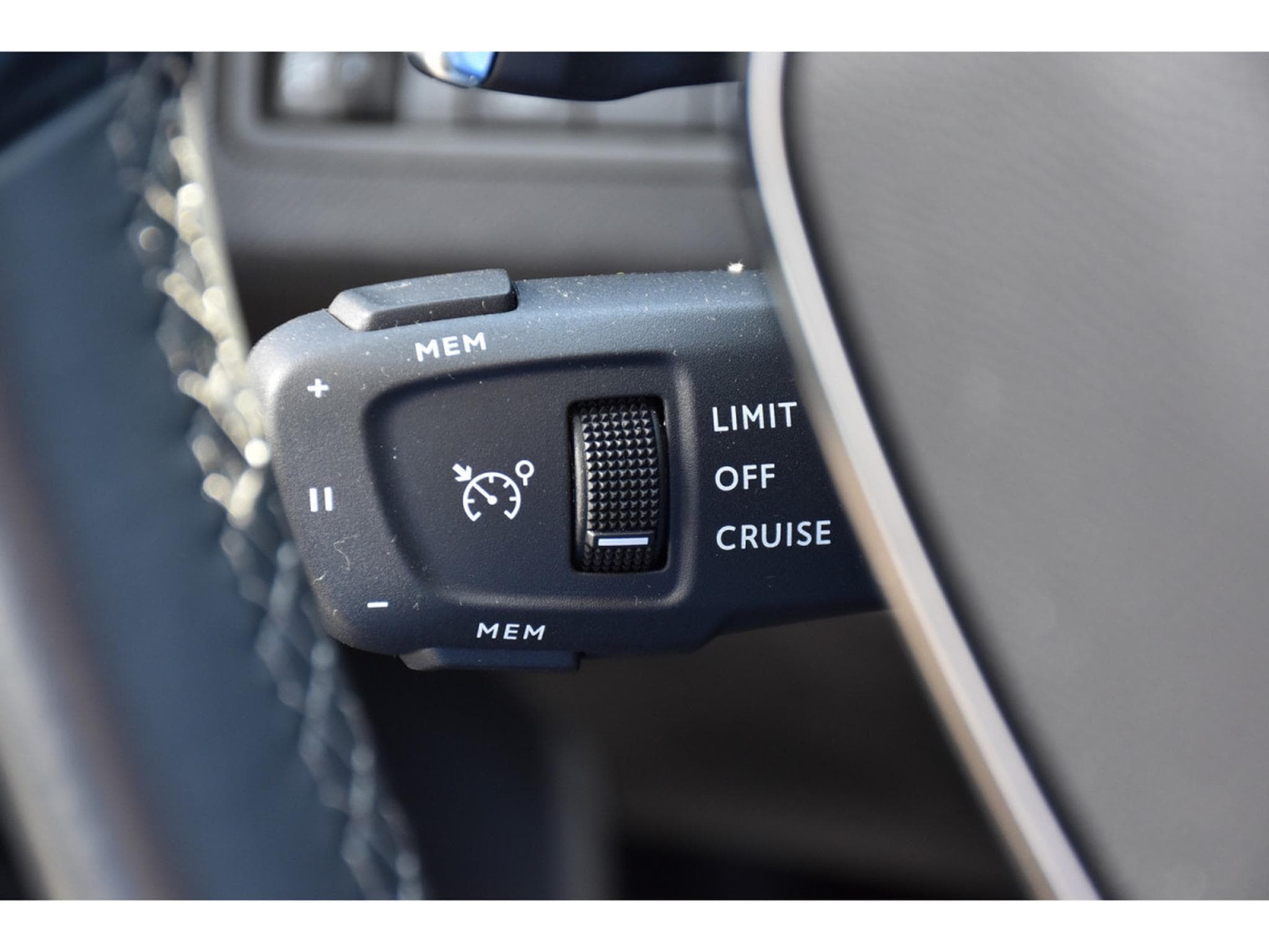 Peugeot 3008 1.6 Hybrid PHEV 180 Allure e-EAT8 ACC LANE SIDE CAM 1° MAIN (2022) - Photo 19