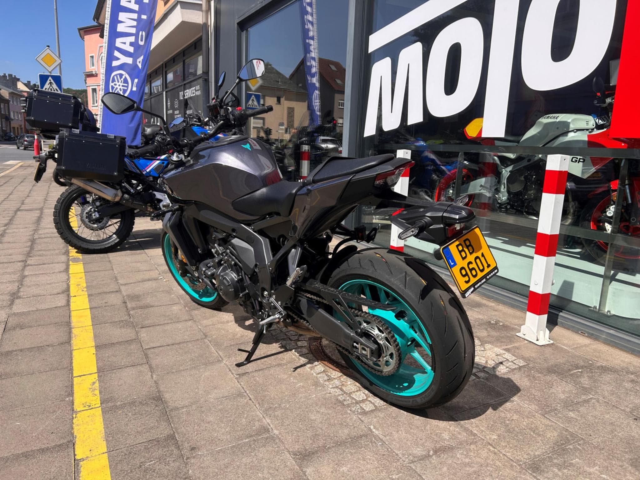 Yamaha MT09 Y-AMT (2025) - Foto 2