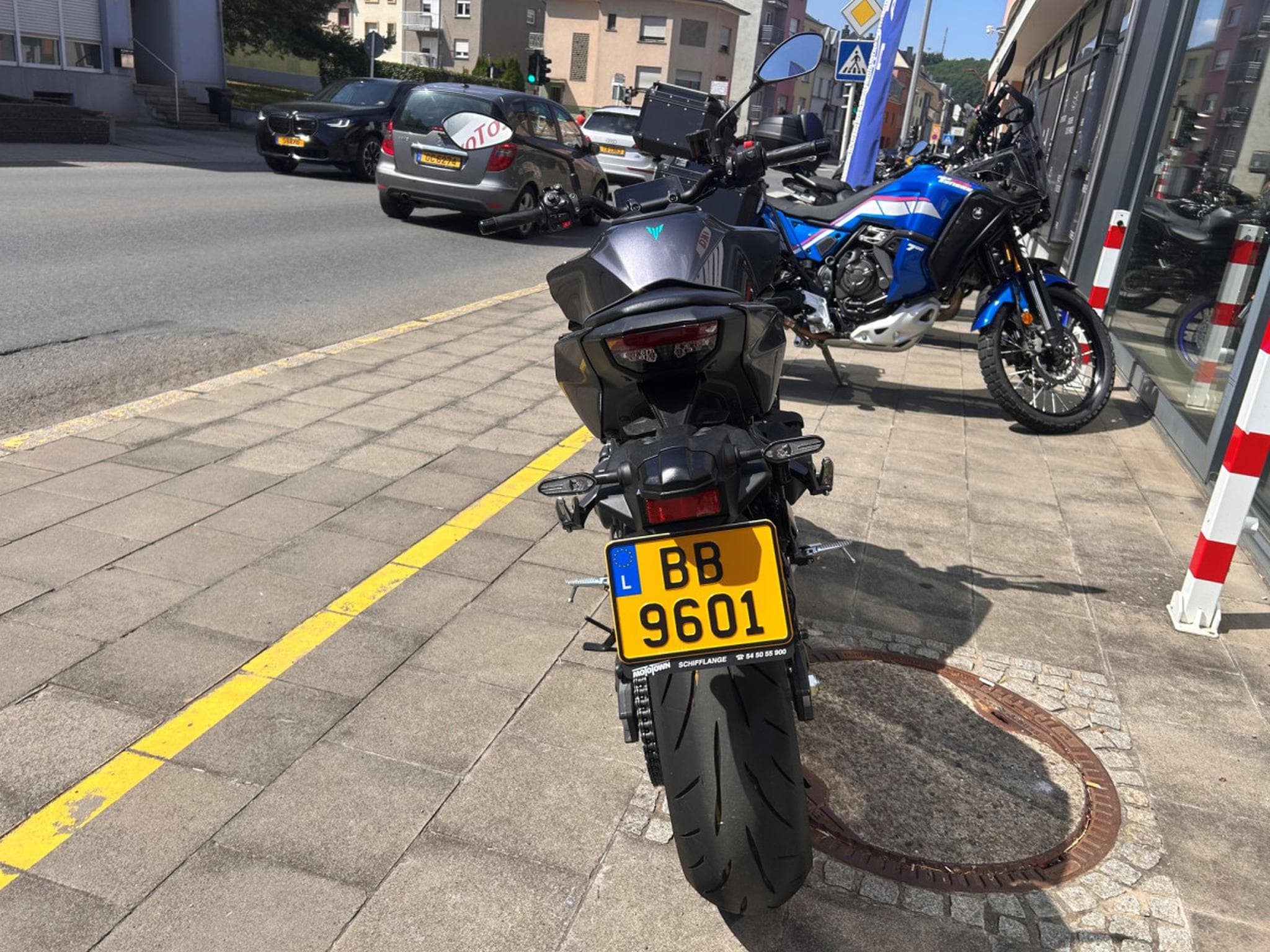 Yamaha MT09 Y-AMT (2025) - Foto 3