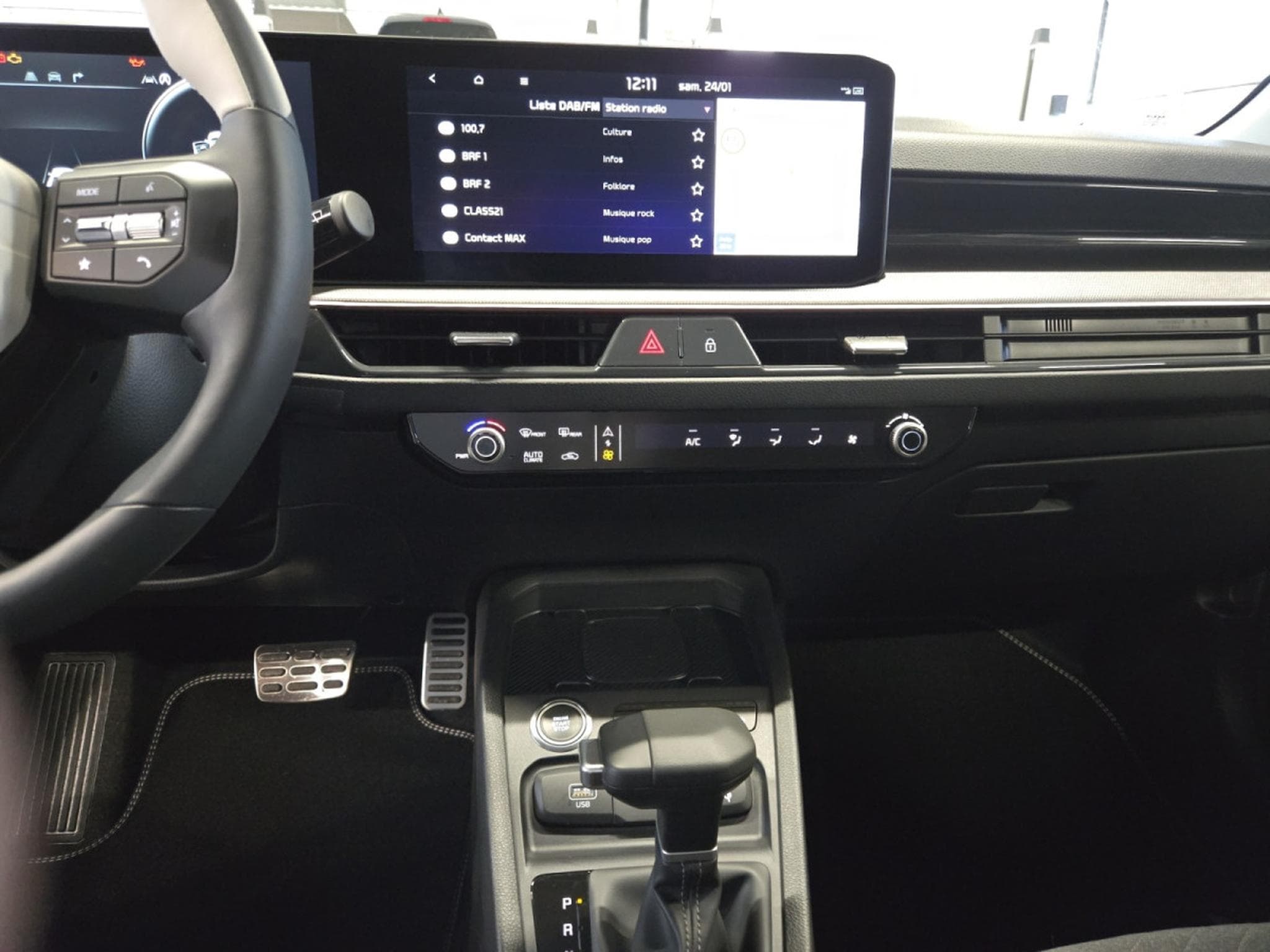 Kia Stonic GT Line 1.0 T-GDI MHEV 115 DCT (2026) - Photo 13