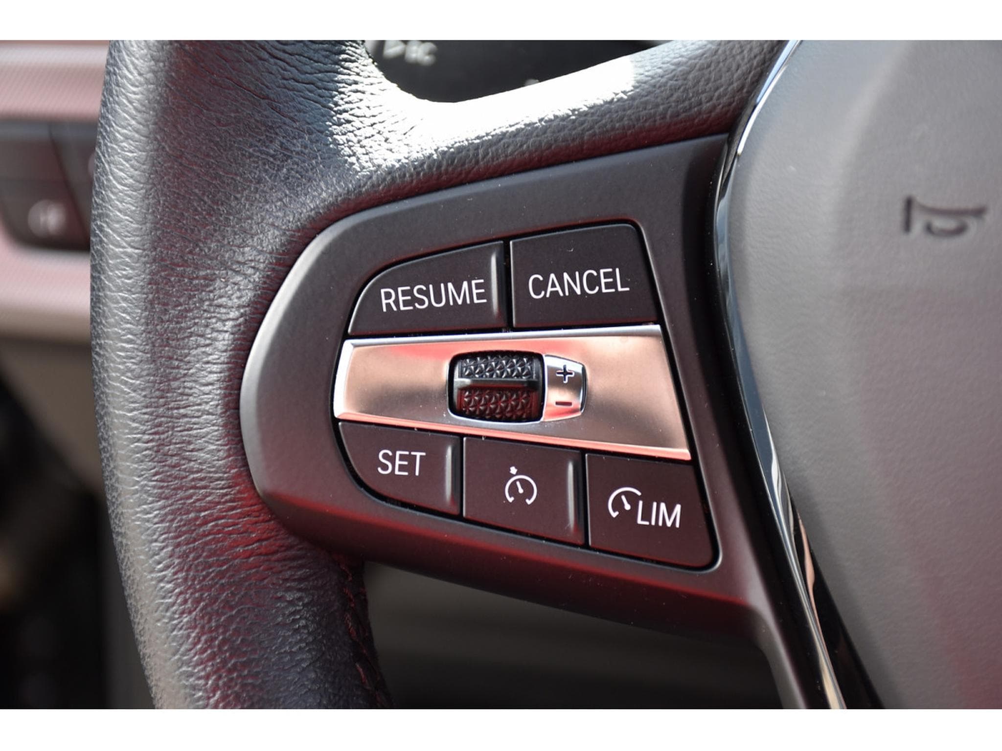 BMW 118 i CLIMA REGUL LANE LED PDC 1° MAIN (2022) - Photo 16