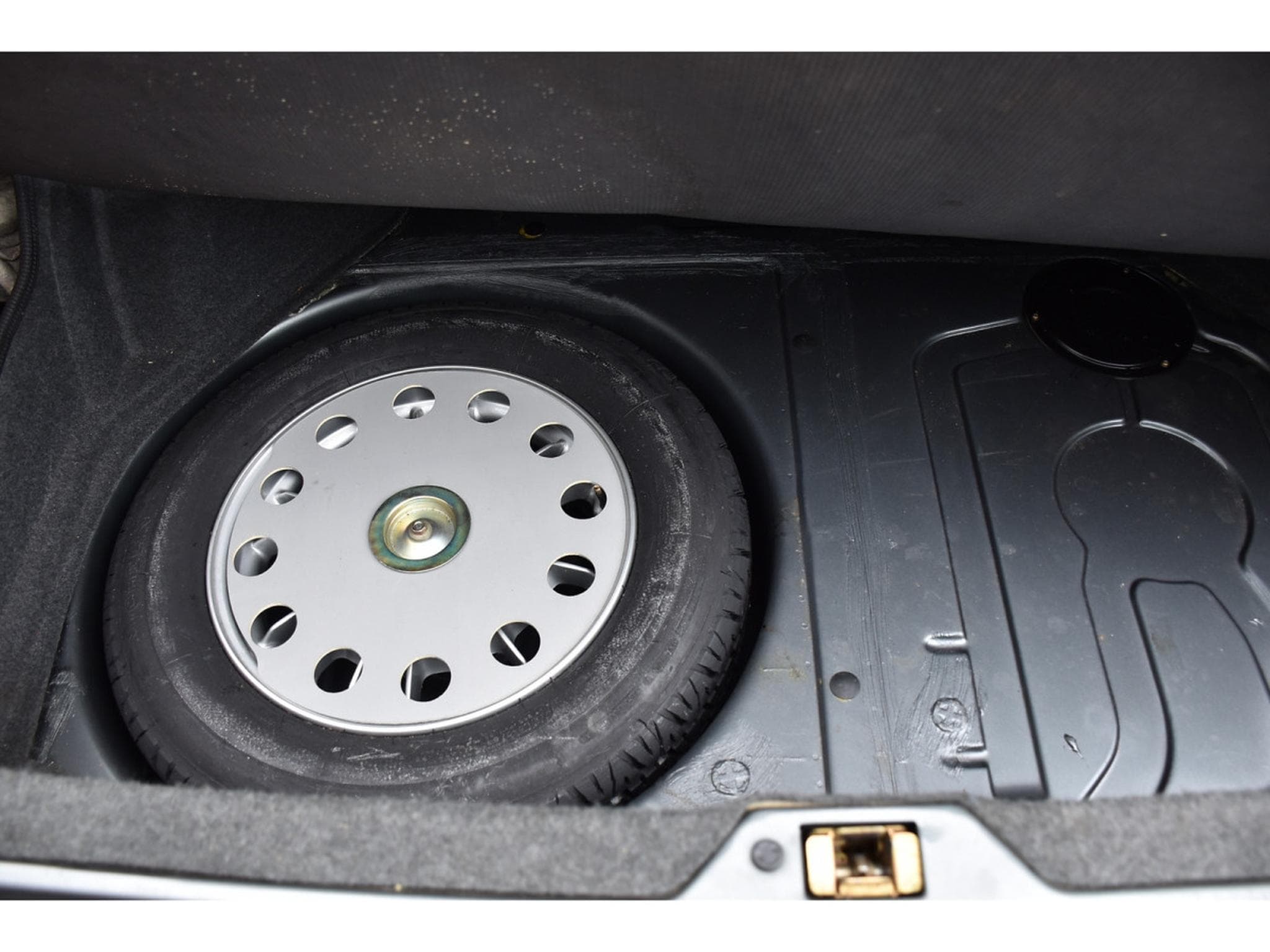 BMW 635 CSI CUIR TOIT OUVRANT REGUL 1° MAIN (1986) - Photo 17