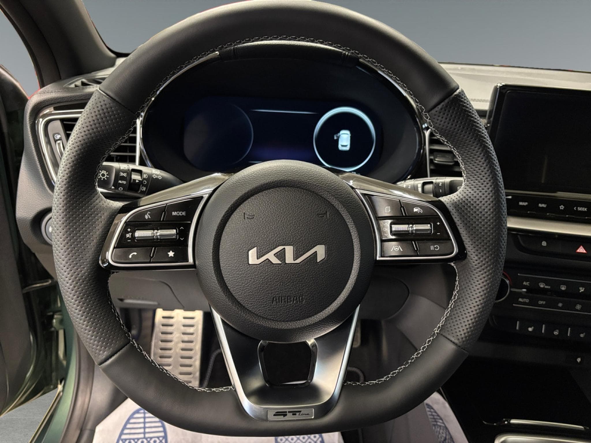 Kia Ceed SW GT Line 1.5T-GDI 6MT (2025) - Foto 13