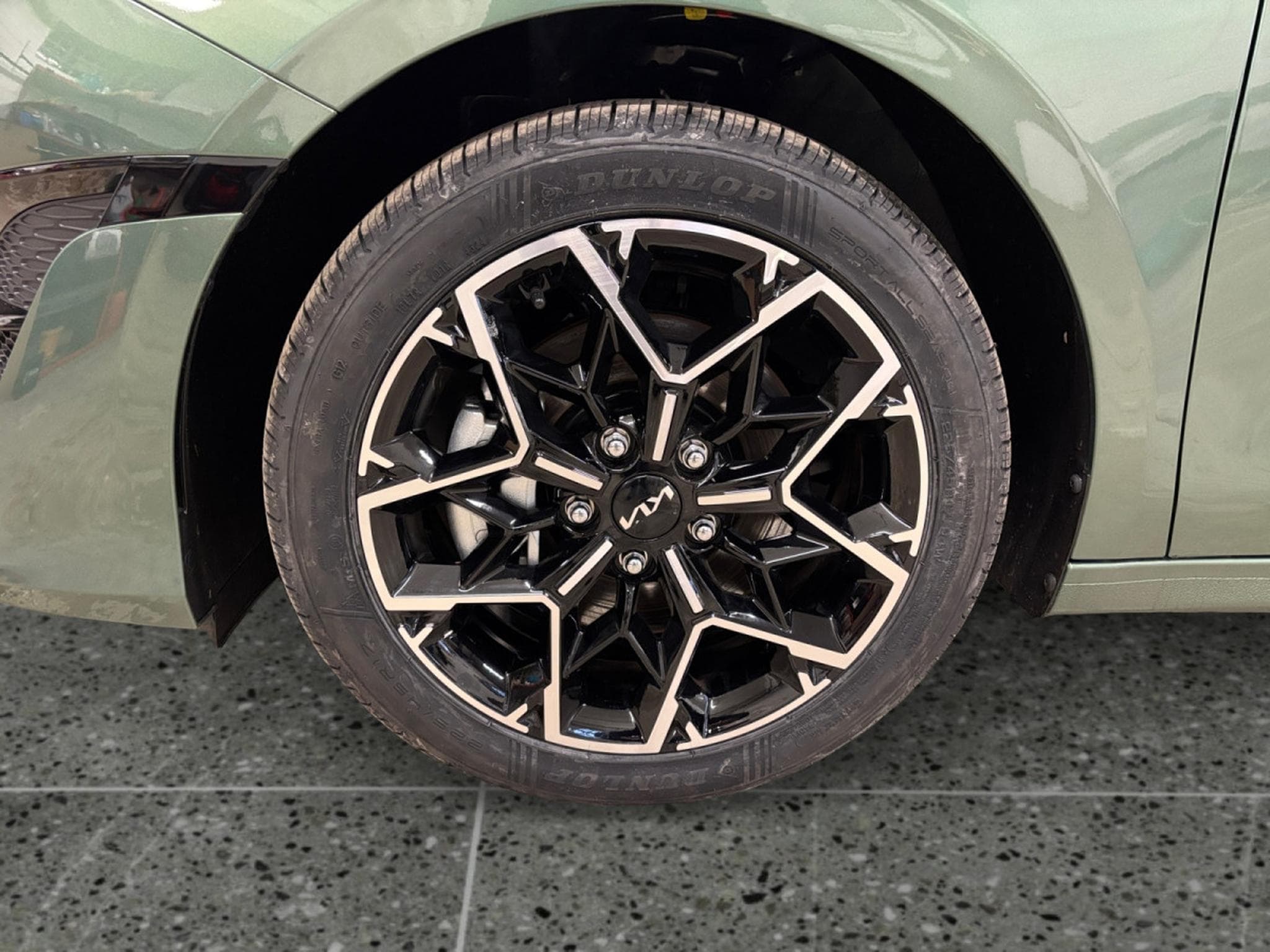 Kia Ceed SW GT Line 1.5T-GDI 6MT (2025) - Foto 9