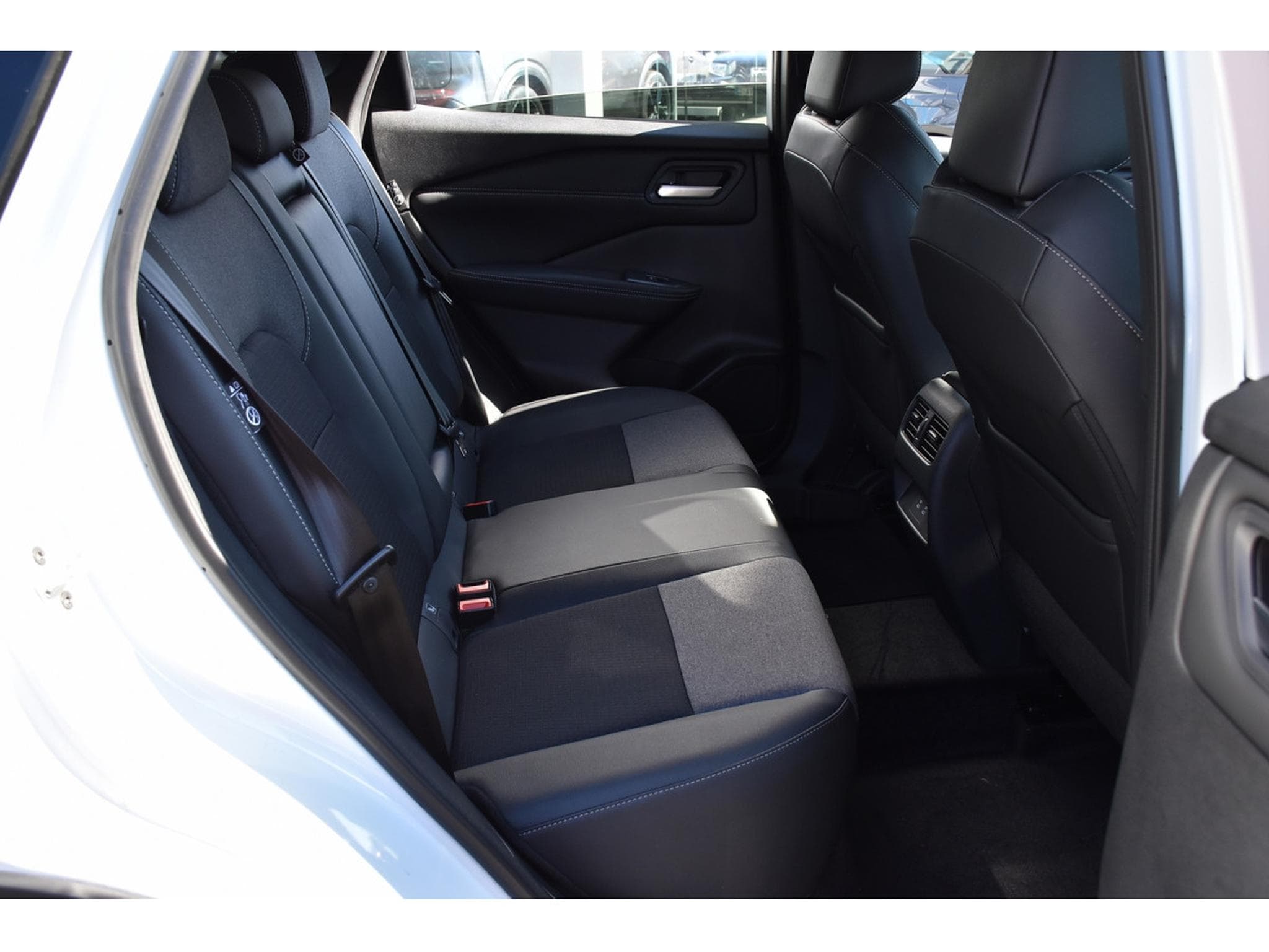 Nissan Qashqai 1.3 DIG-T MHEV N-Connecta Xtronic COLD PACK NEUF (2025) - Photo 8