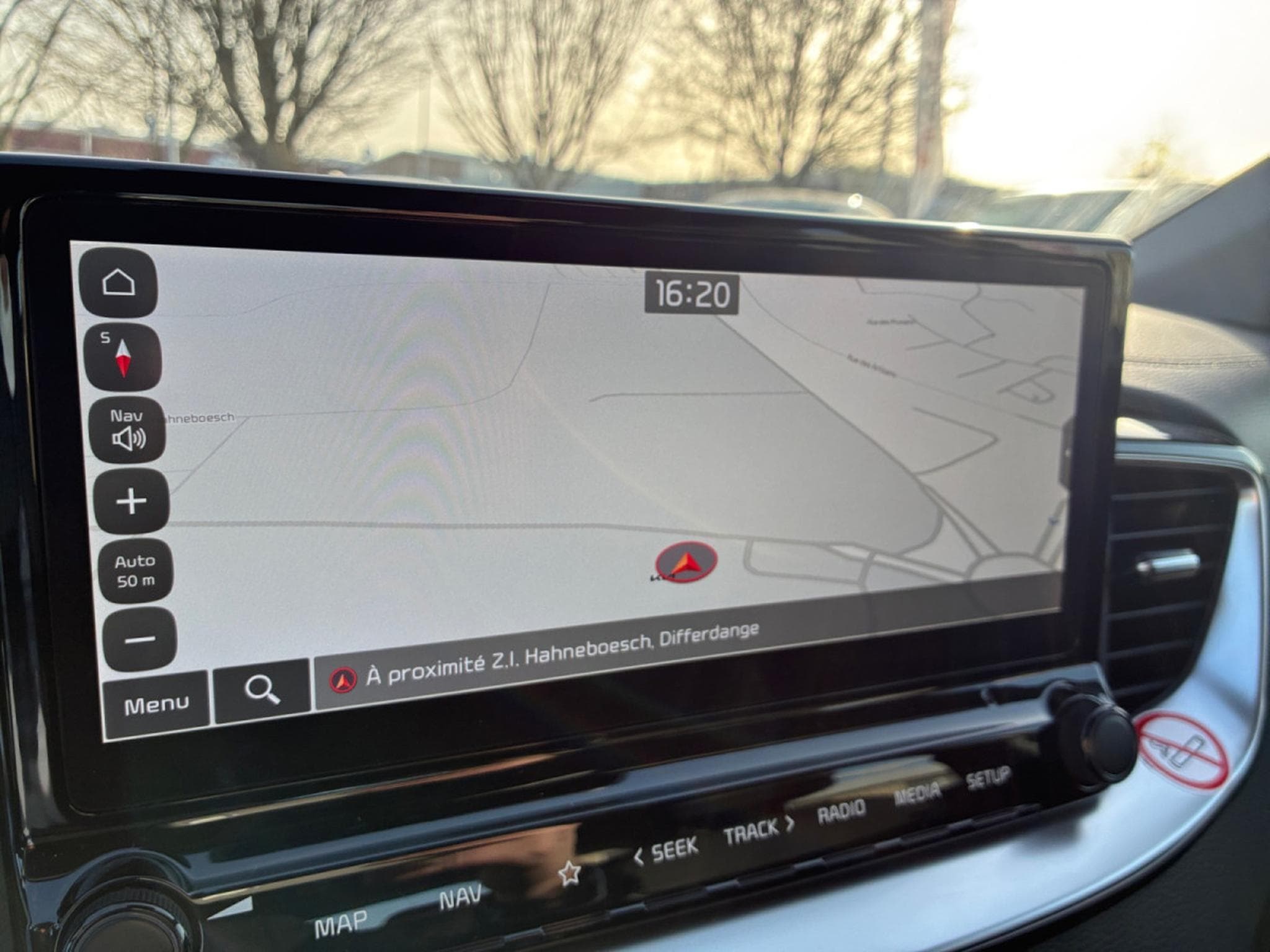 Kia Ceed Pulse 1.0T ISG (2024) - Foto 18