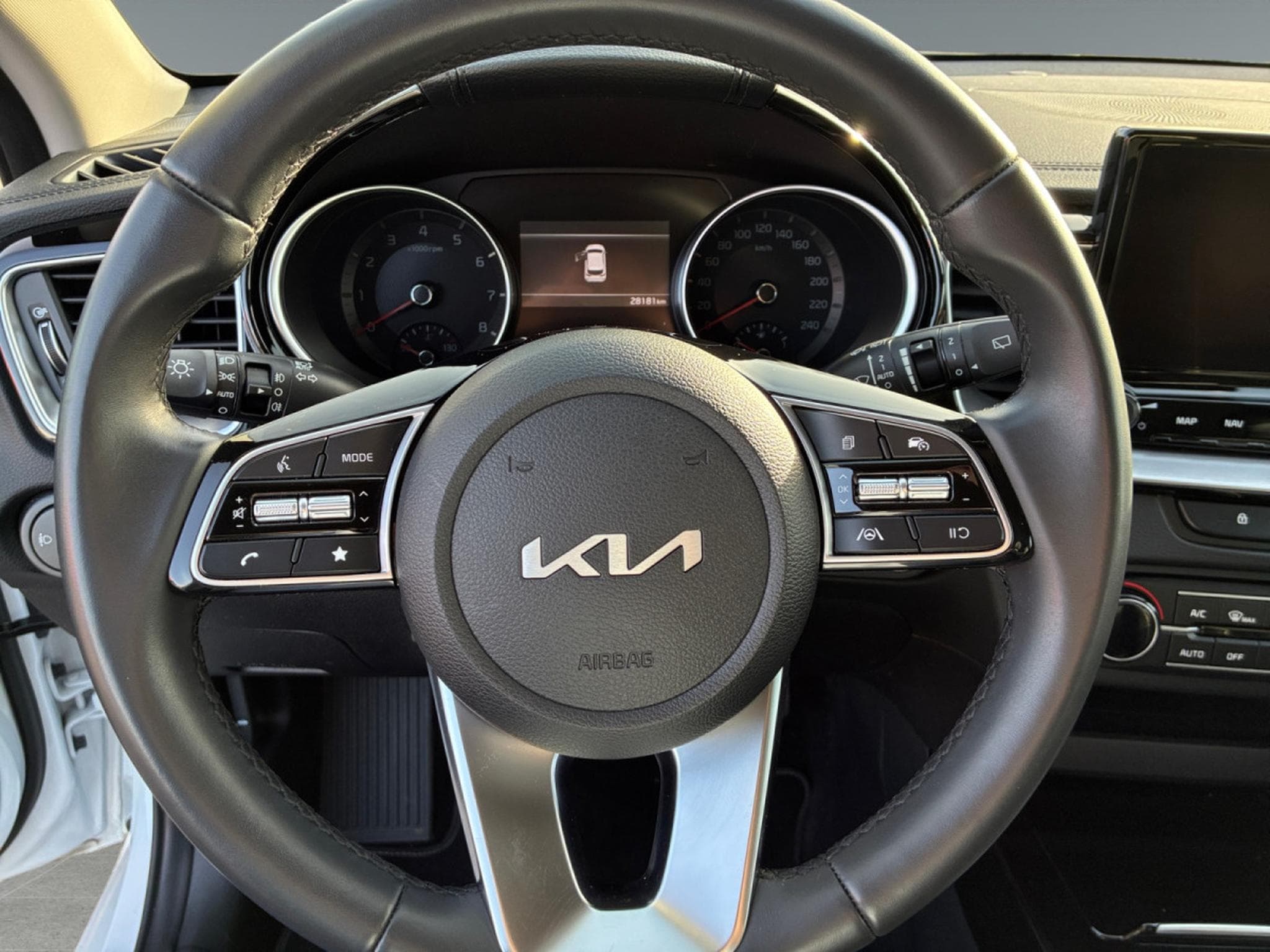 Kia Ceed Pulse 1.0T ISG (2024) - Foto 24