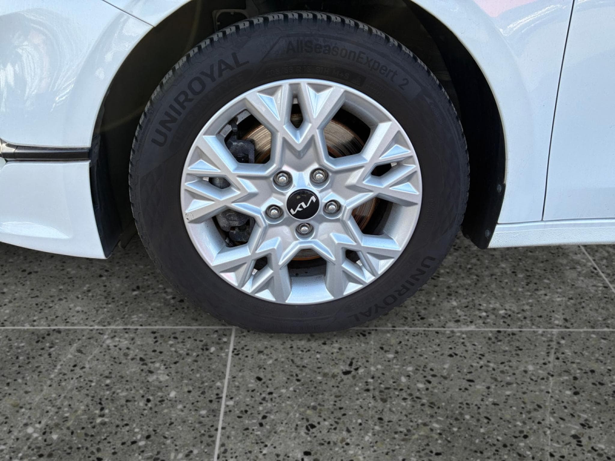 Kia Ceed Pulse 1.0T ISG (2024) - Photo 9