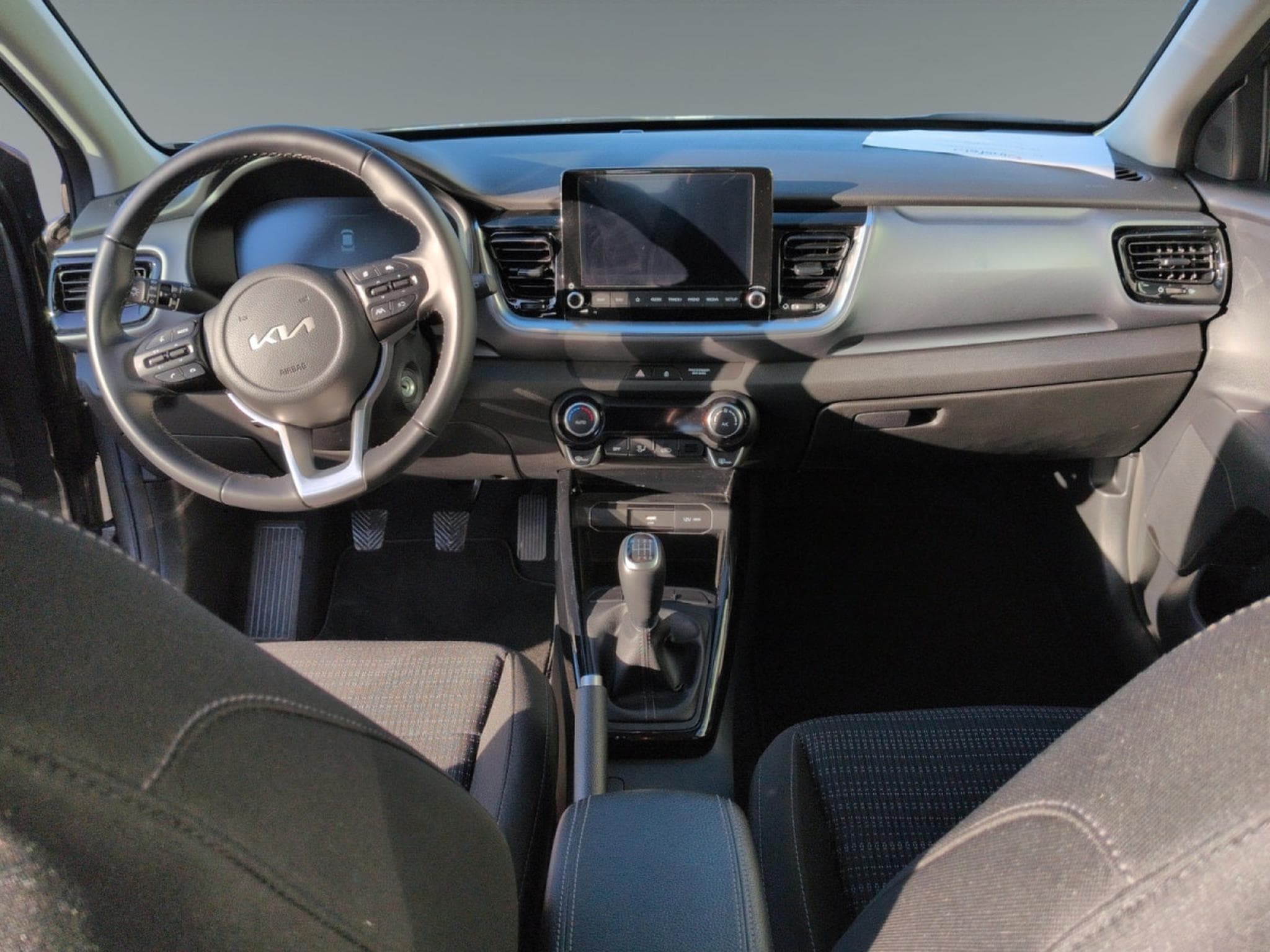 Kia Stonic Pulse 1.0T ISG (2024) - Photo 9