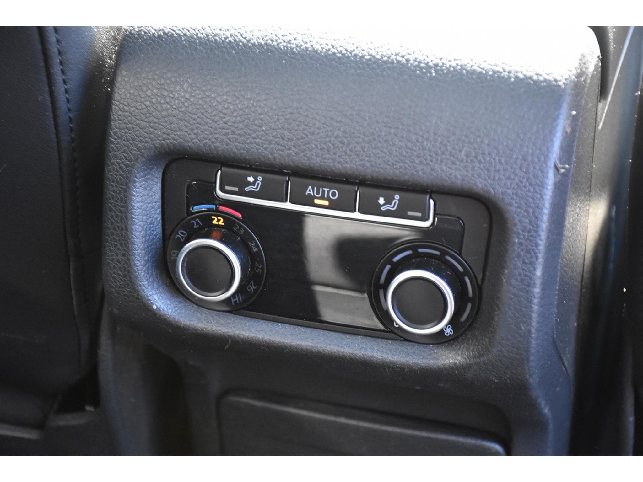 VW Sharan 2.0 TSI Highline DSG 7Pl. CUIR MEM PANO ACC SIDE CHFF ADD (2018) - Photo 22