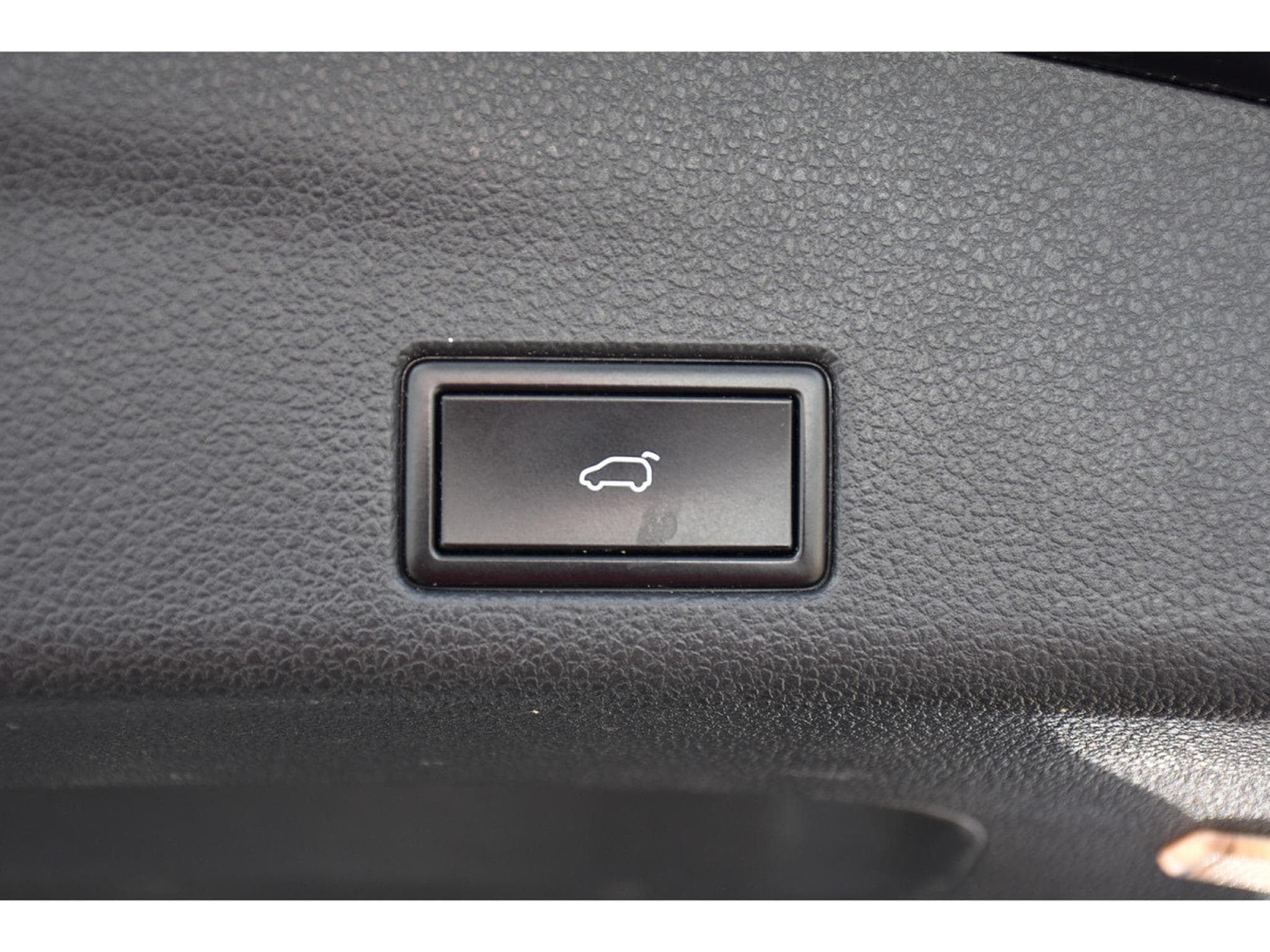 VW Sharan 2.0 TSI Highline DSG 7Pl. CUIR MEM PANO ACC SIDE CHFF ADD (2018) - Photo 23