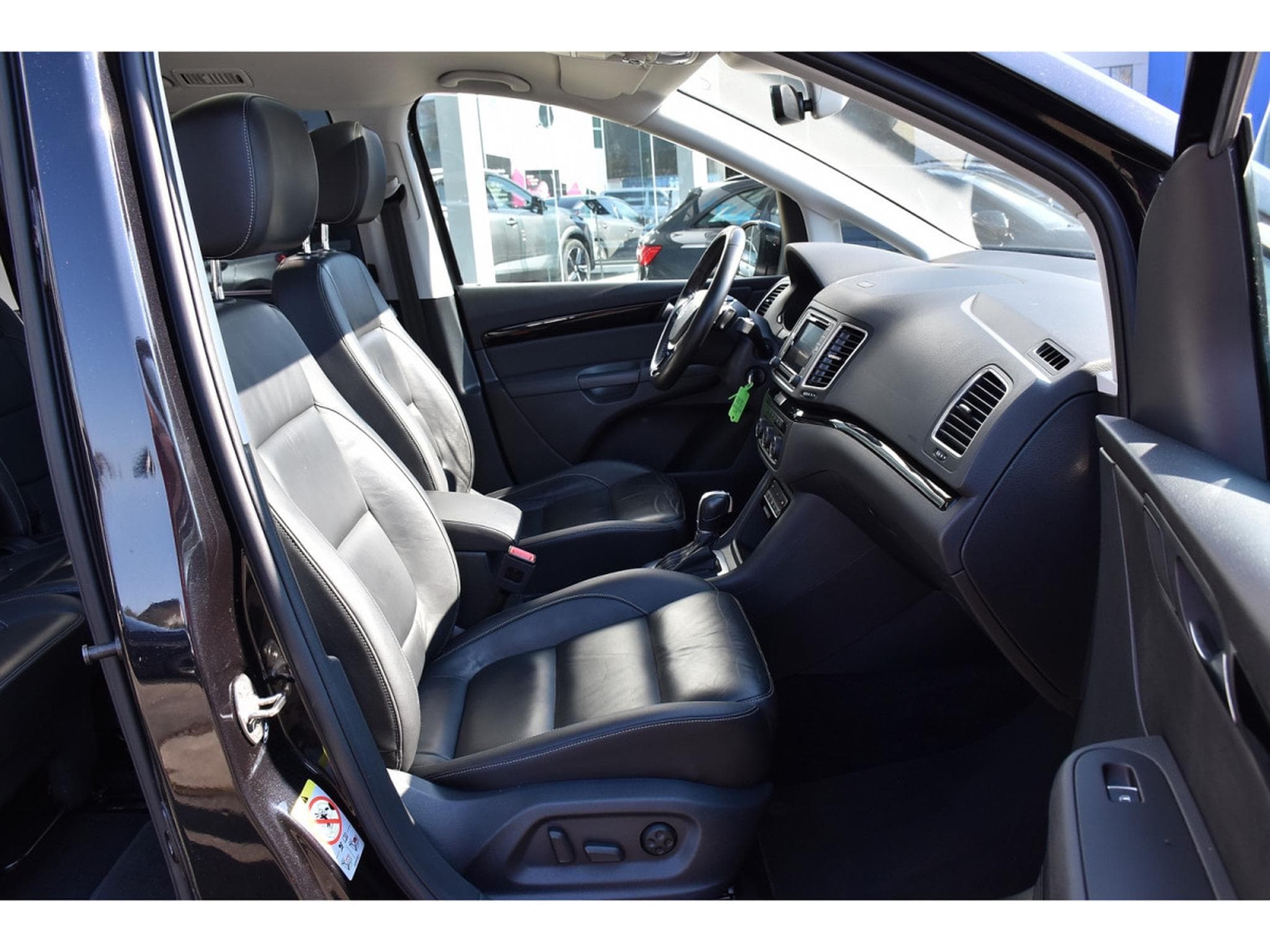 VW Sharan 2.0 TSI Highline DSG 7Pl. CUIR MEM PANO ACC SIDE CHFF ADD (2018) - Photo 7