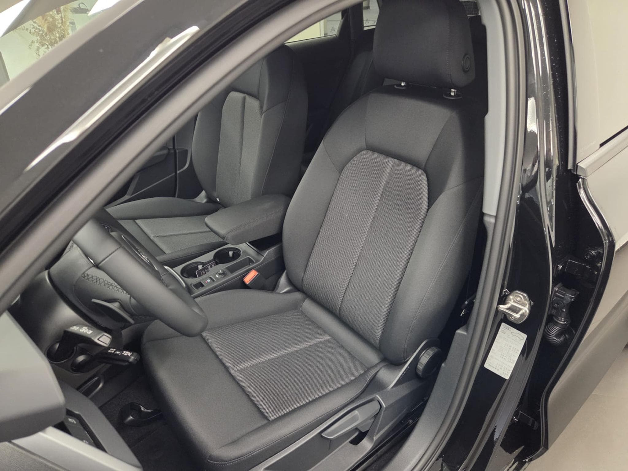 Audi A3 Sportback TDI 150 CV / 110 kW S tronic (2025) - Photo 2