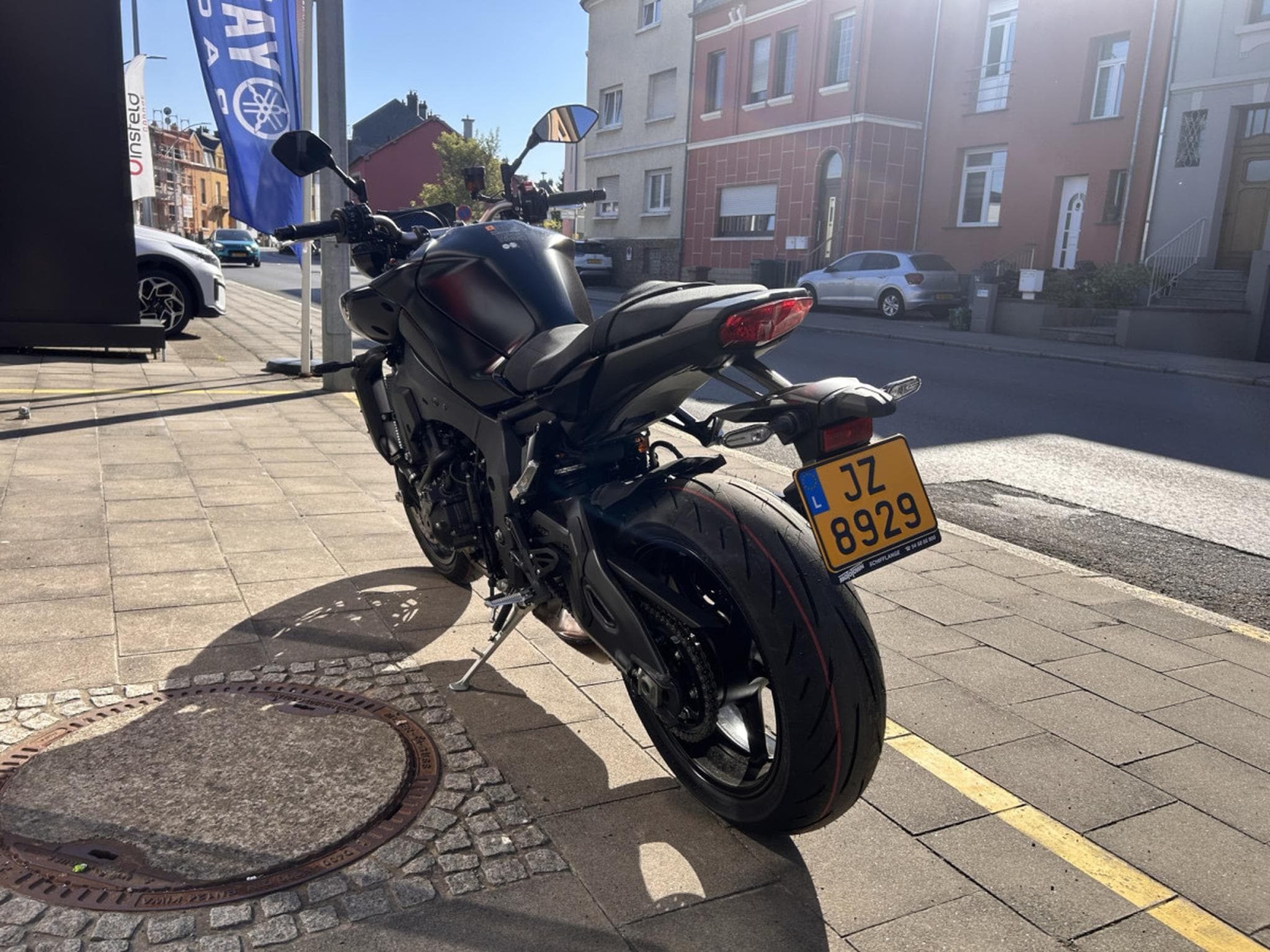 Yamaha MT10 AKRAPOVIC (2025) - Foto 6