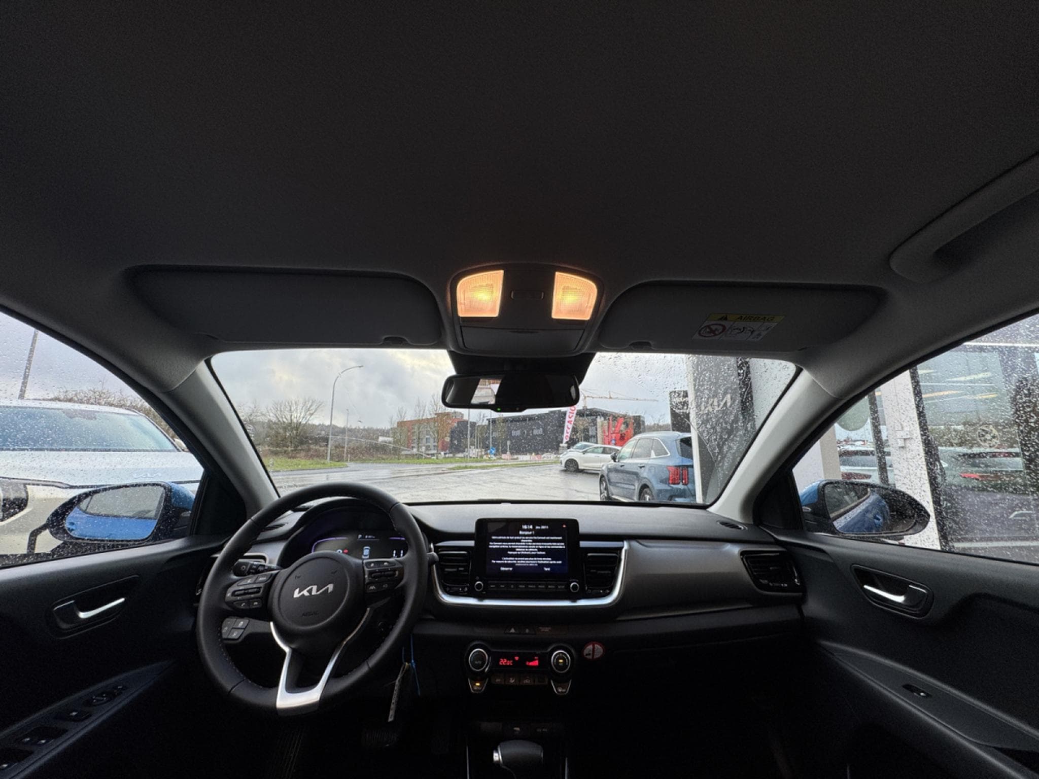 Kia Stonic Style 1.0T ISG 7DCT (2025) - Photo 13