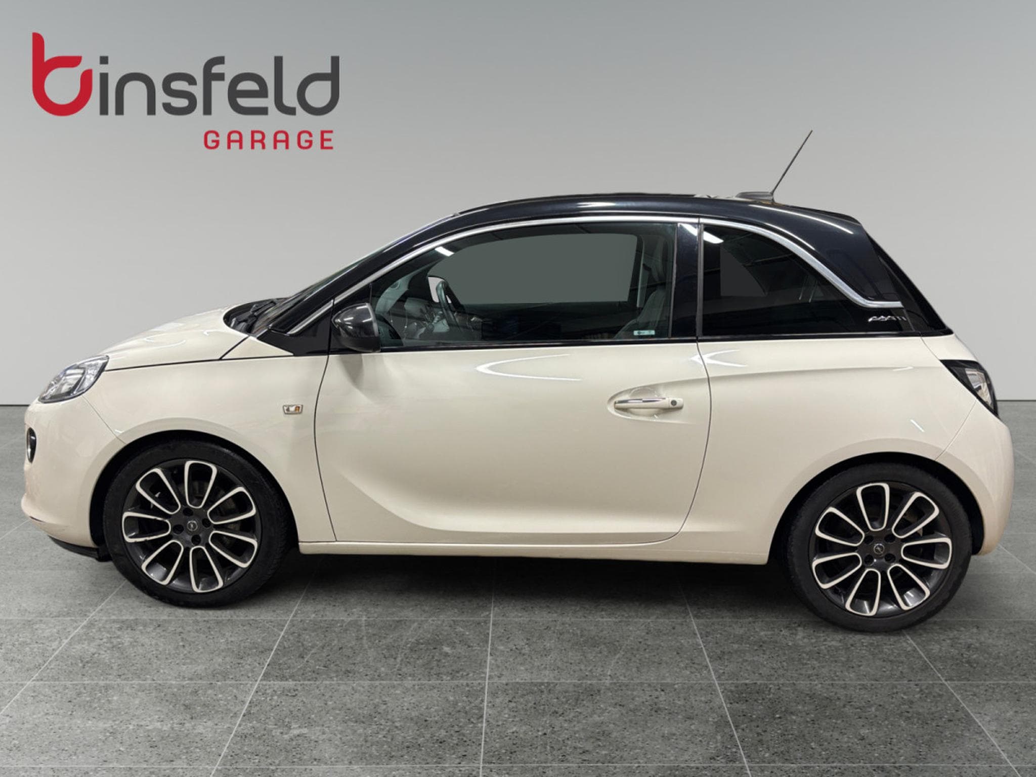 Opel Adam 1.0 Turbo Black Jack (2016) - Photo 2