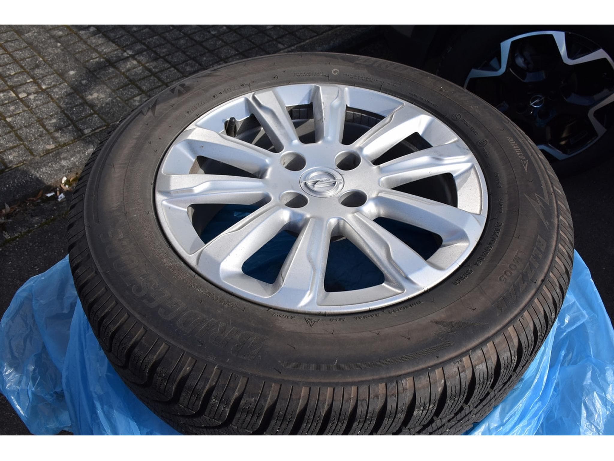 Opel Mokka 1.2 Turbo GS EAT8 SG CHFF ACC SIDE GPS CAM ATT RMQ 1° MAIN (2024) - Foto 23