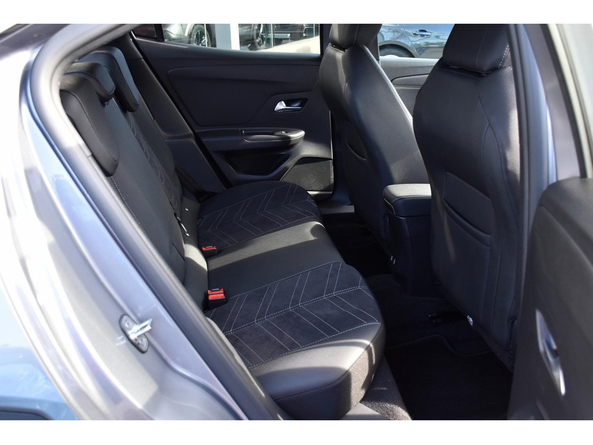 Opel Mokka 1.2 Turbo GS EAT8 SG CHFF ACC SIDE GPS CAM ATT RMQ 1° MAIN (2024) - Foto 8