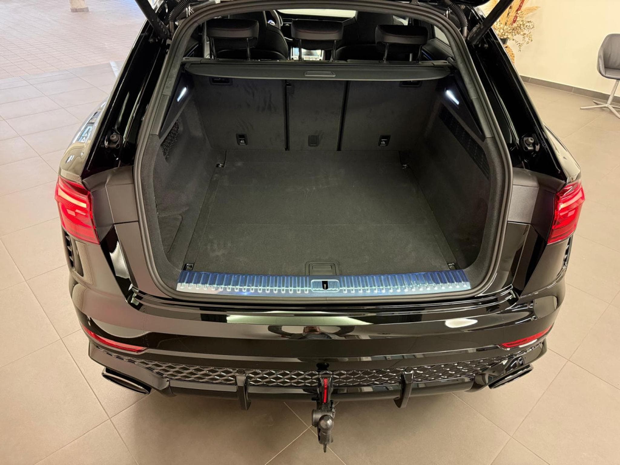 Audi RSQ8 SUV TFSI quattro performance 640CV / 471 kW tiptronic (2026) - Photo 9