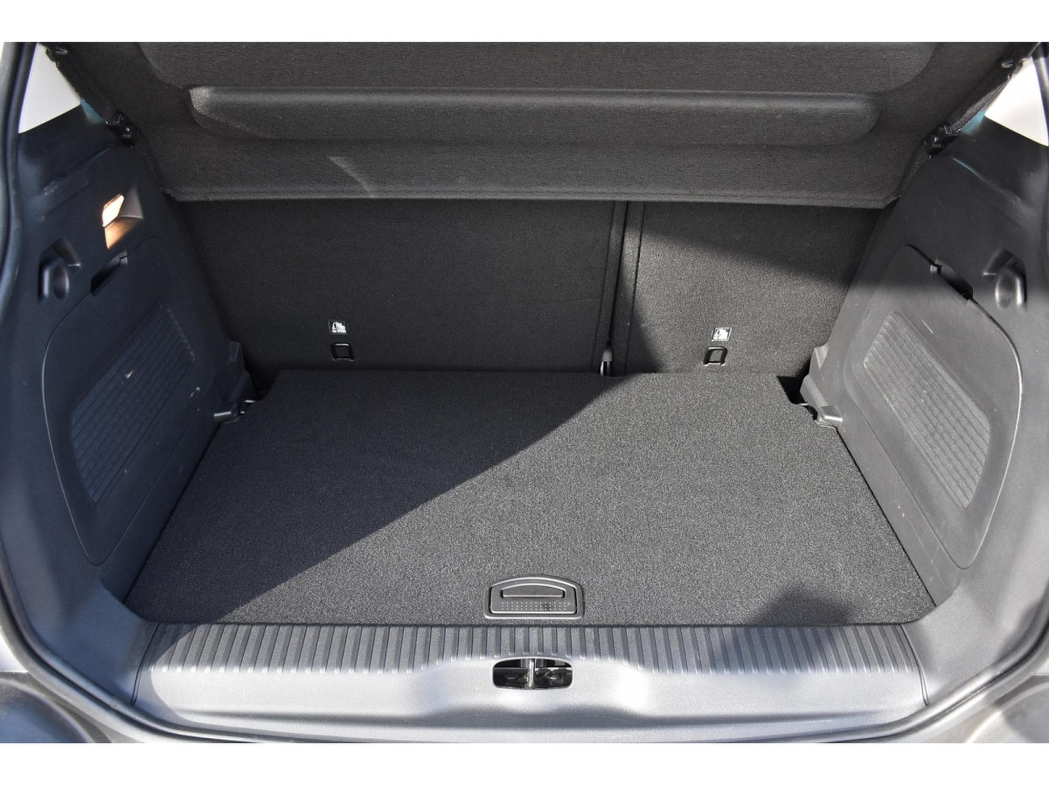 Citroën C3 Aircross 1.2 PureTech 110 MAX REGUL GPS LANE HUD GRIP CAM JA17 1°MAIN (2024) - Photo 21