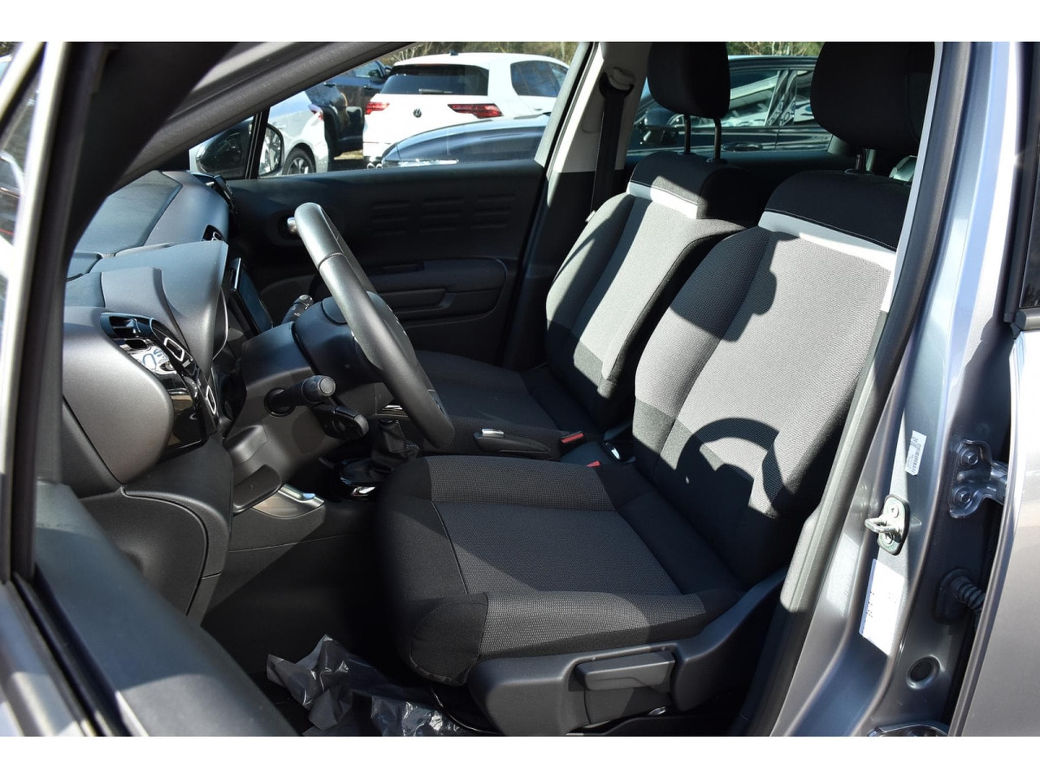 Citroën C3 Aircross 1.2 PureTech 110 MAX REGUL GPS LANE HUD GRIP CAM JA17 1°MAIN (2024) - Photo 6