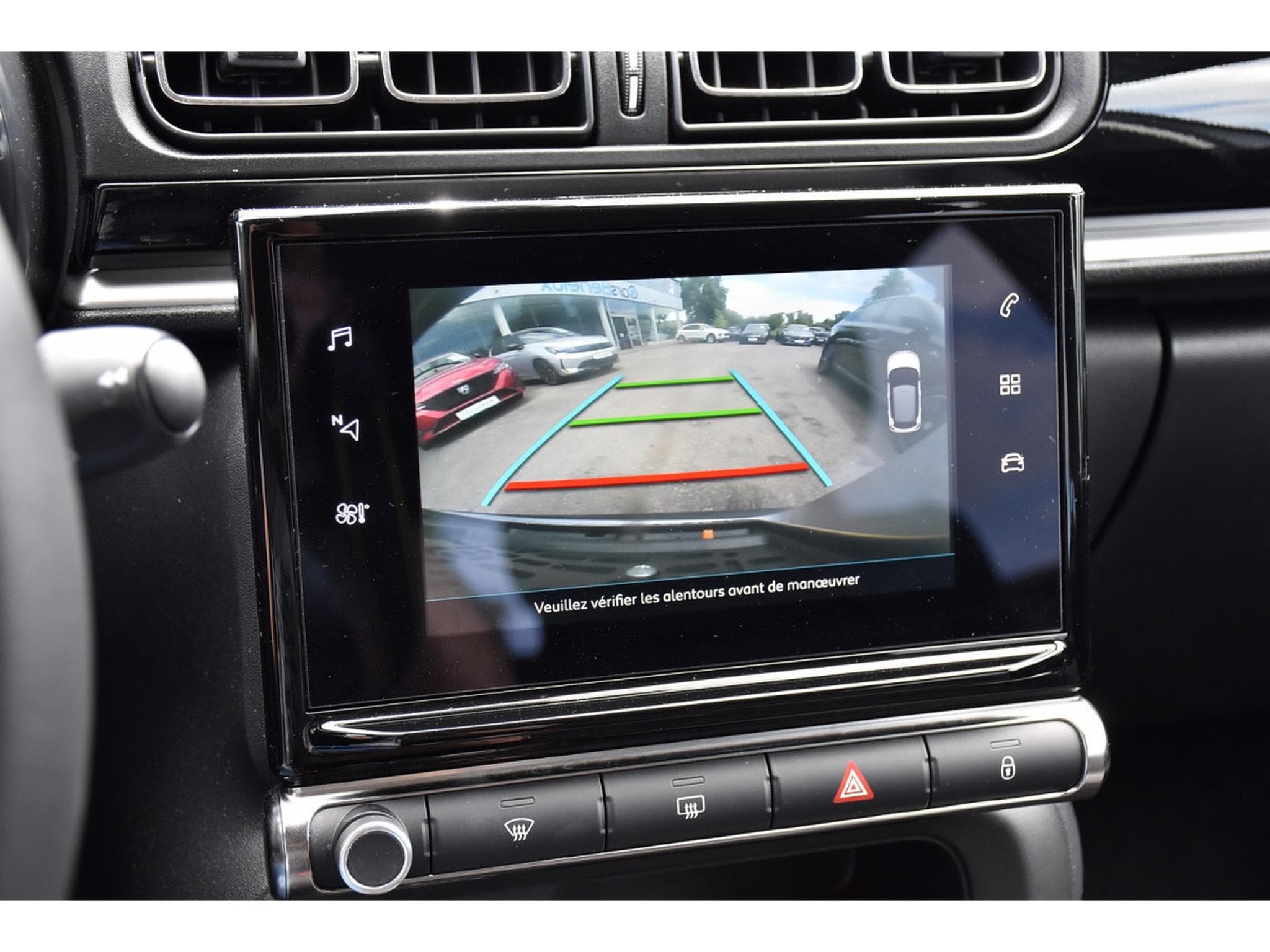 Citroën C3 1.2 PureTech Max 110 REGUL GPS LANE CAM KEYLESS 1° MAIN (2024) - Photo 16