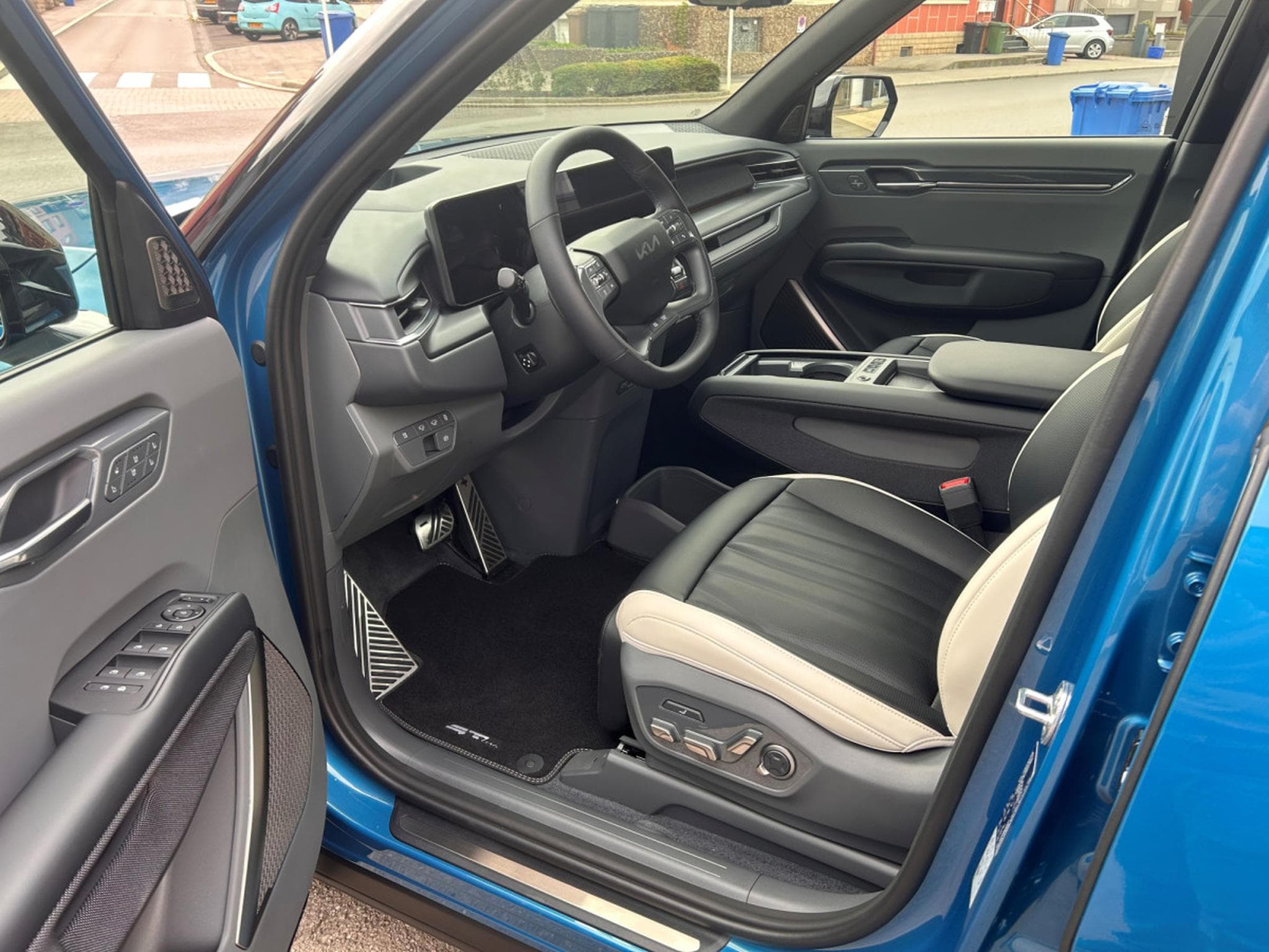 Kia EV9 GT Line 99,8 kWh AWD (2025) - Foto 10