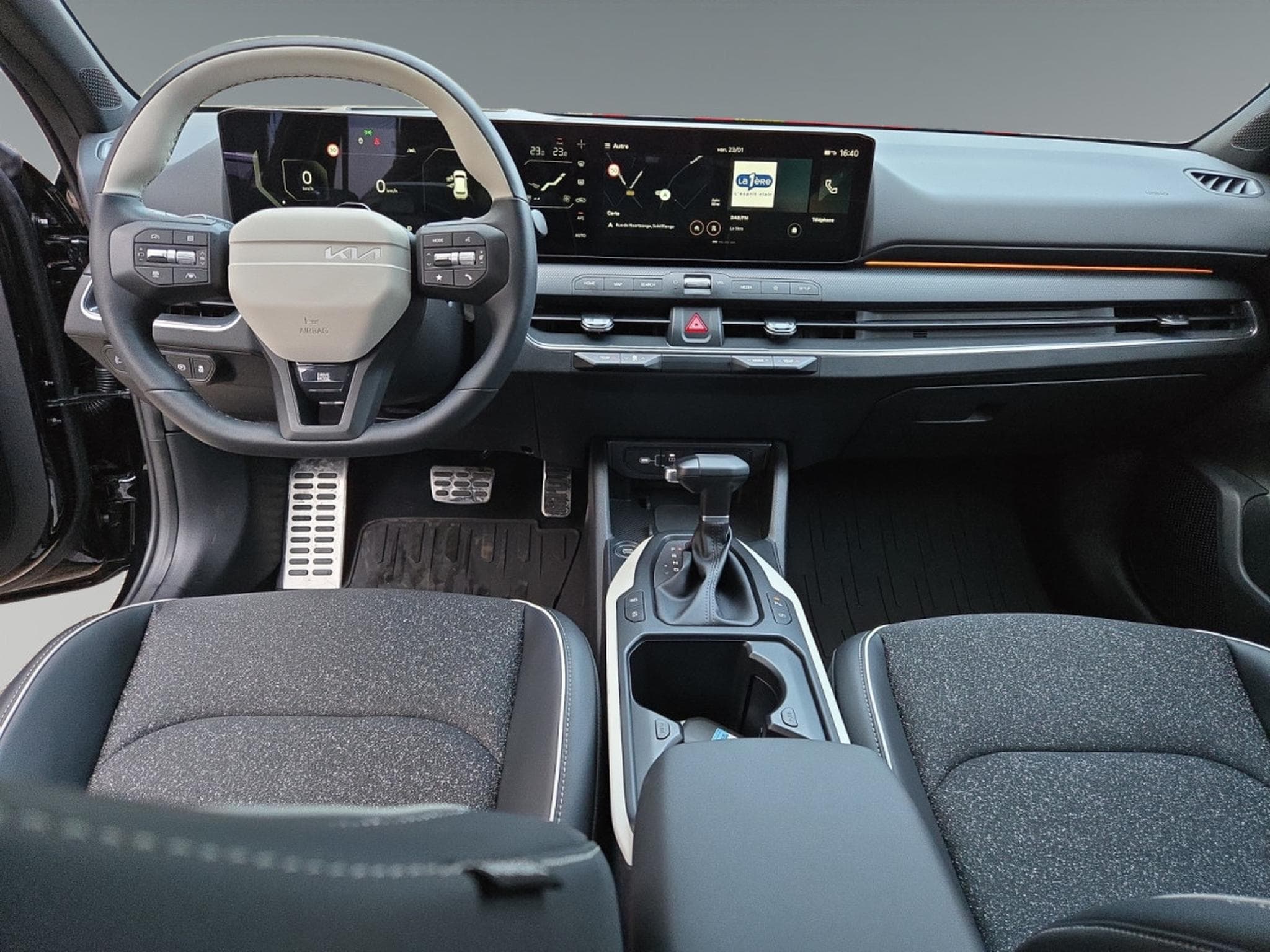 Kia K4 GT Line 1.6 T-GDI 110kW 150ch DCT7 (2026) - Photo 9