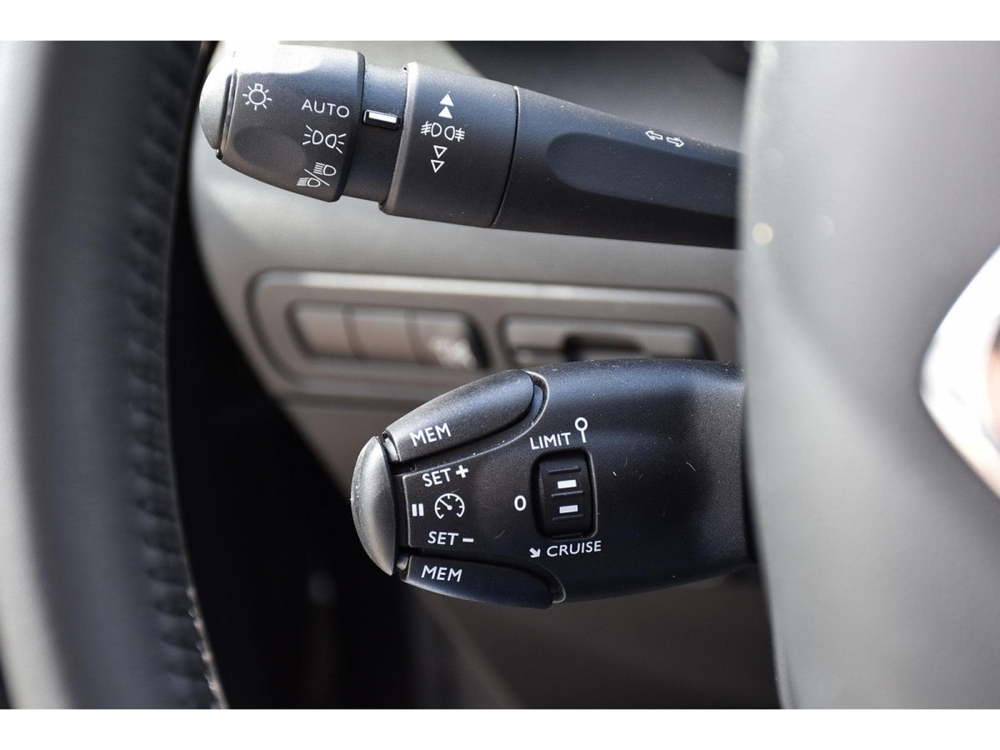 Citroën C3 Aircross 1.2 PureTech 110 MAX REGUL GPS LANE HUD GRIP CAM JA17 1°MAIN (2024) - Photo 19