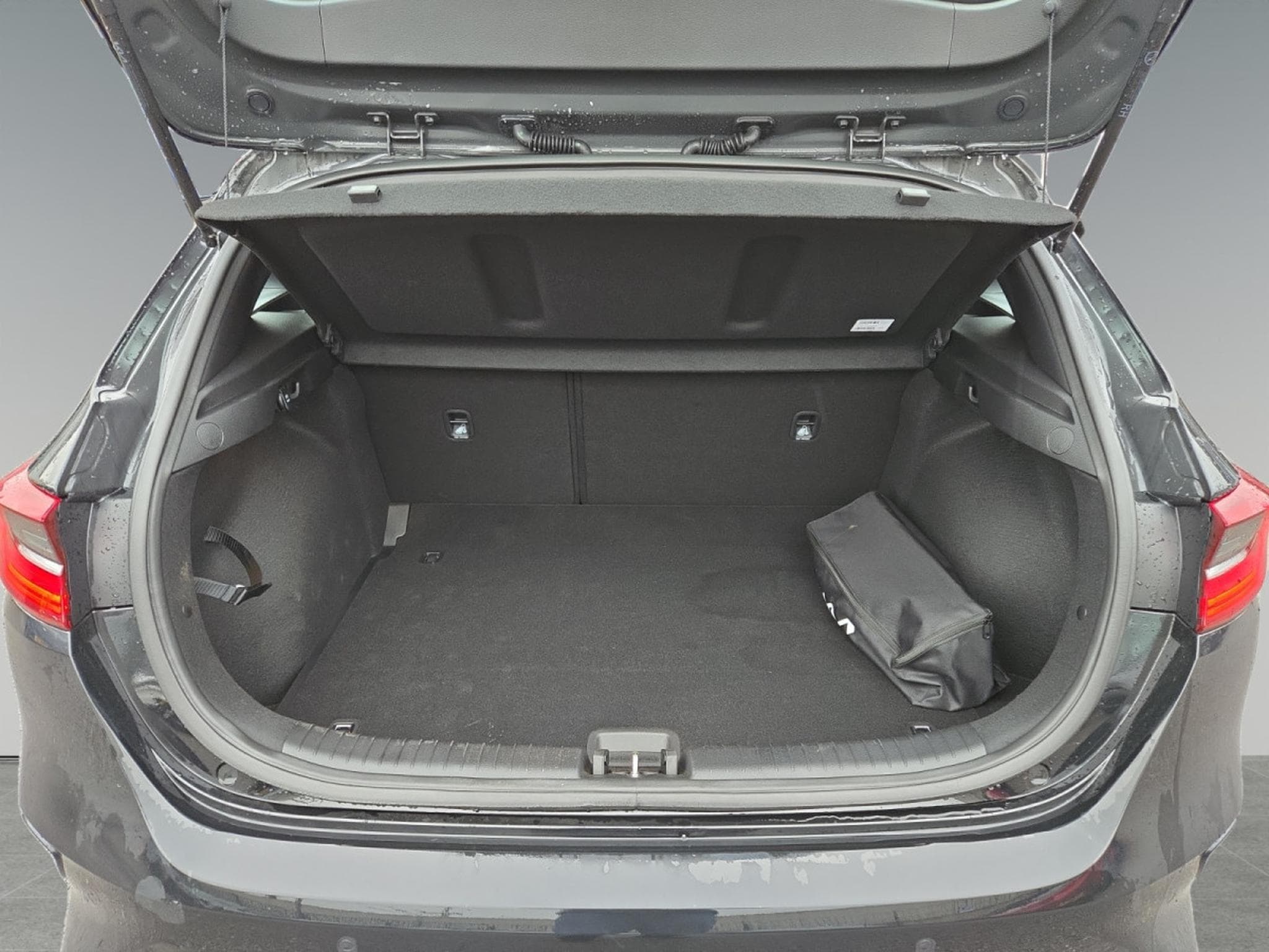 Kia Ceed Pulse 1.0 T-GDi 100 MHEV DCT7 (2025) - Foto 18