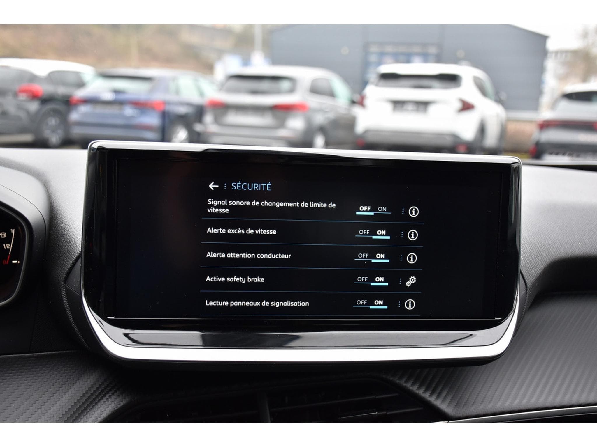 Peugeot 2008 1.2 PureTech Style REGUL SMARTPHONE LANE PDC 1° MAIN (2025) - Photo 13