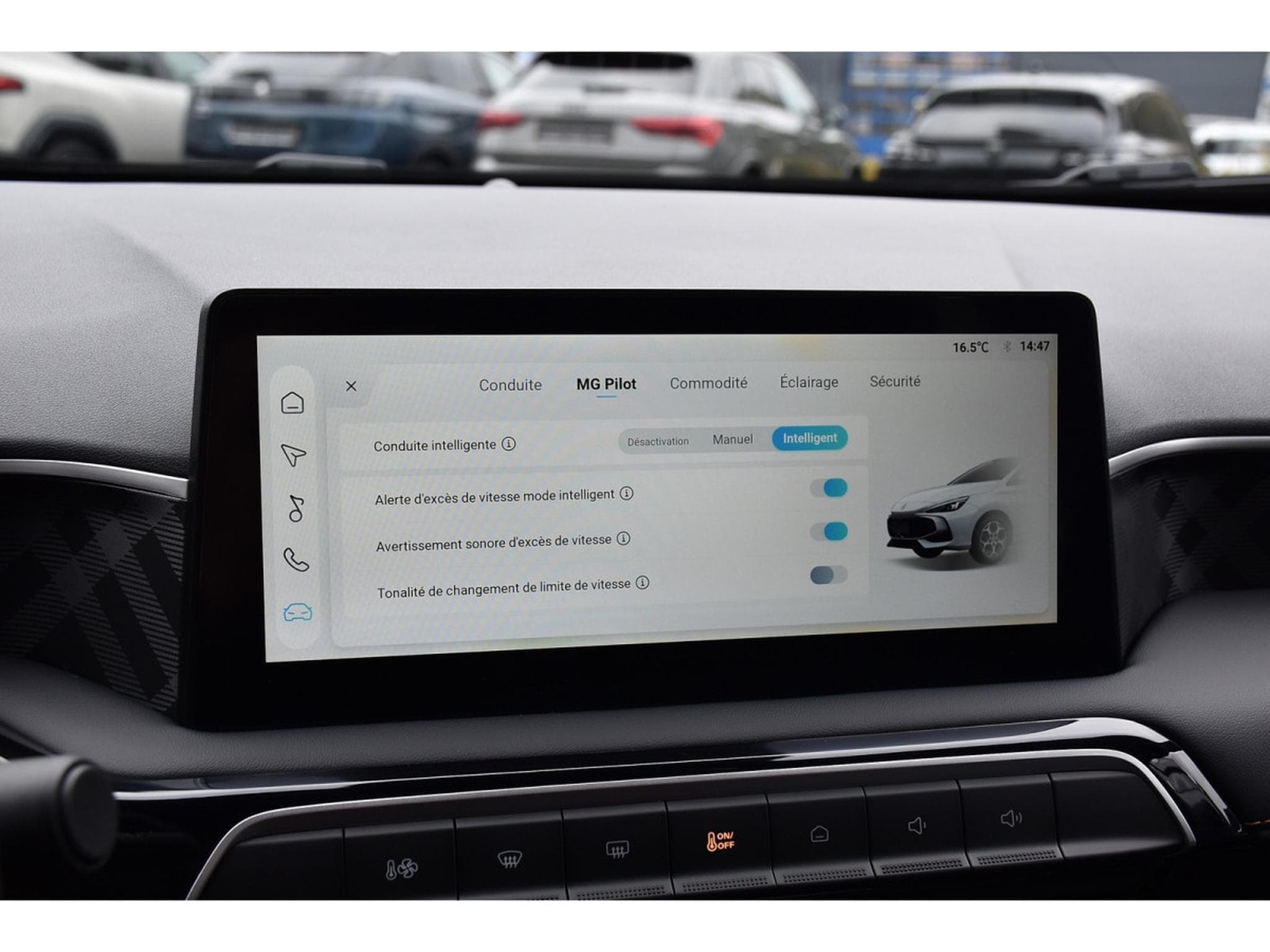 MG MG3 1.5 Comfort GPS LED CAM LANE NEUVE (2025) - Photo 13