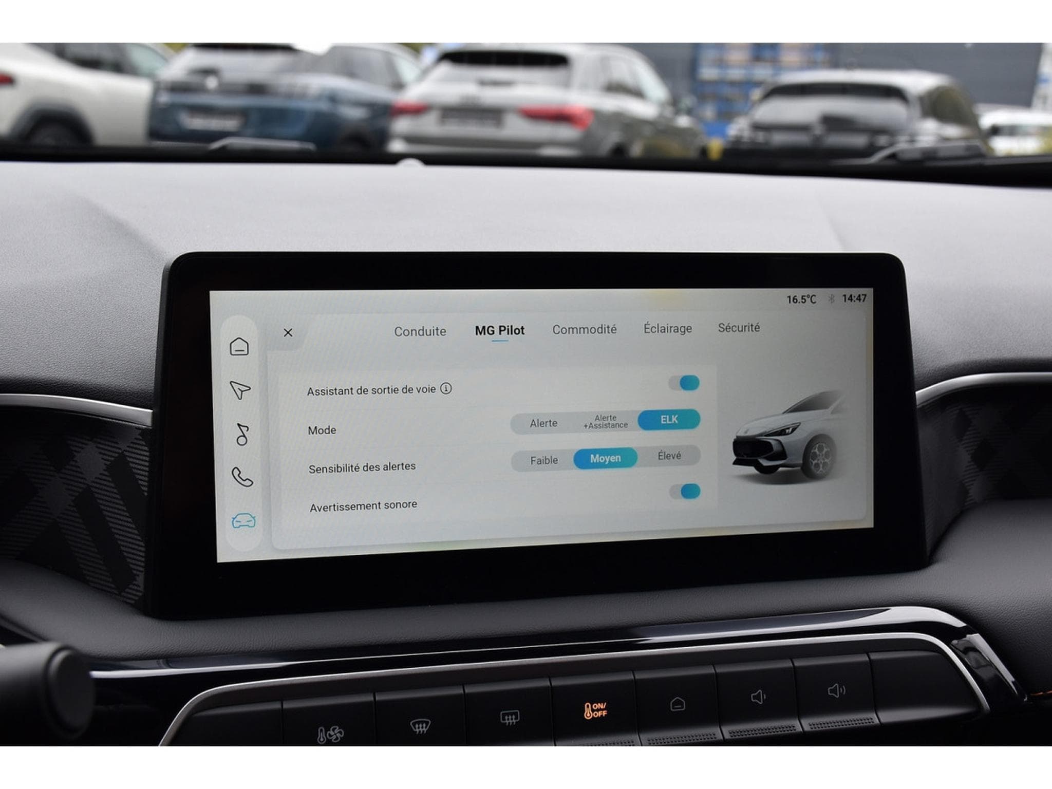 MG MG3 1.5 Comfort GPS LED CAM LANE NEUVE (2025) - Photo 14