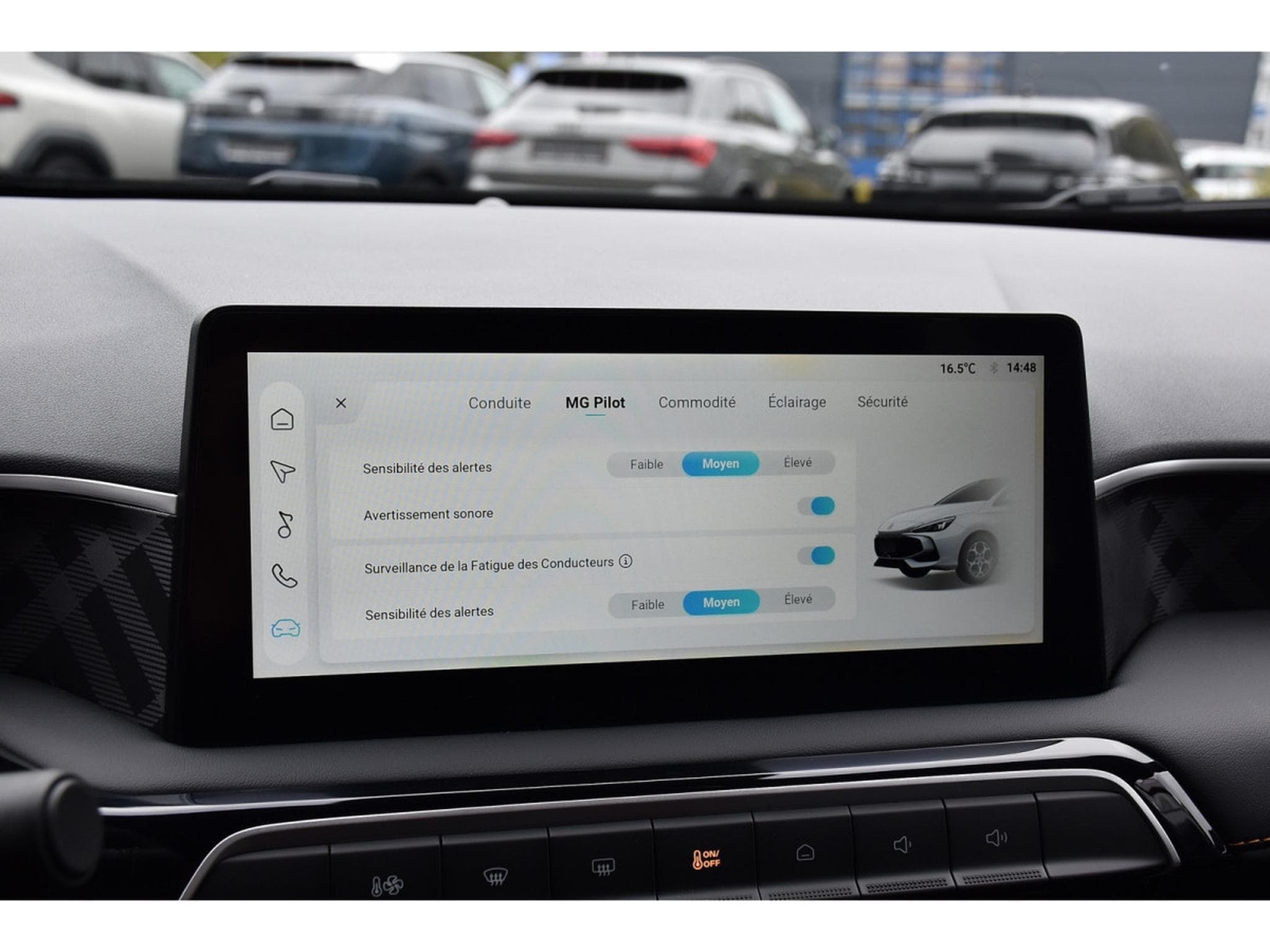 MG MG3 1.5 Comfort GPS LED CAM LANE NEUVE (2025) - Photo 15