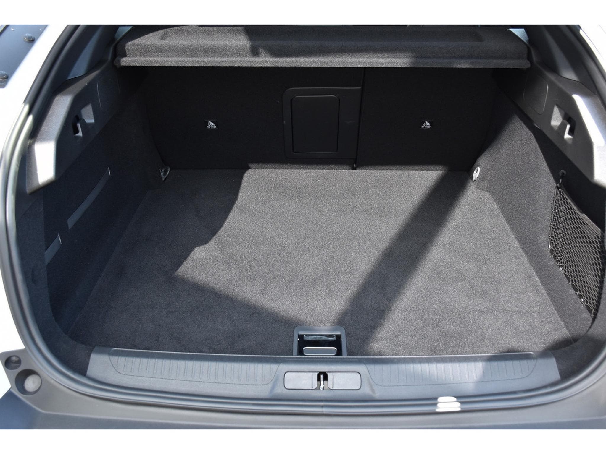 Peugeot 408 1.6 PHEV Hybride EAT8 Allure GPS LANE CAM360 1° MAIN (2024) - Photo 23