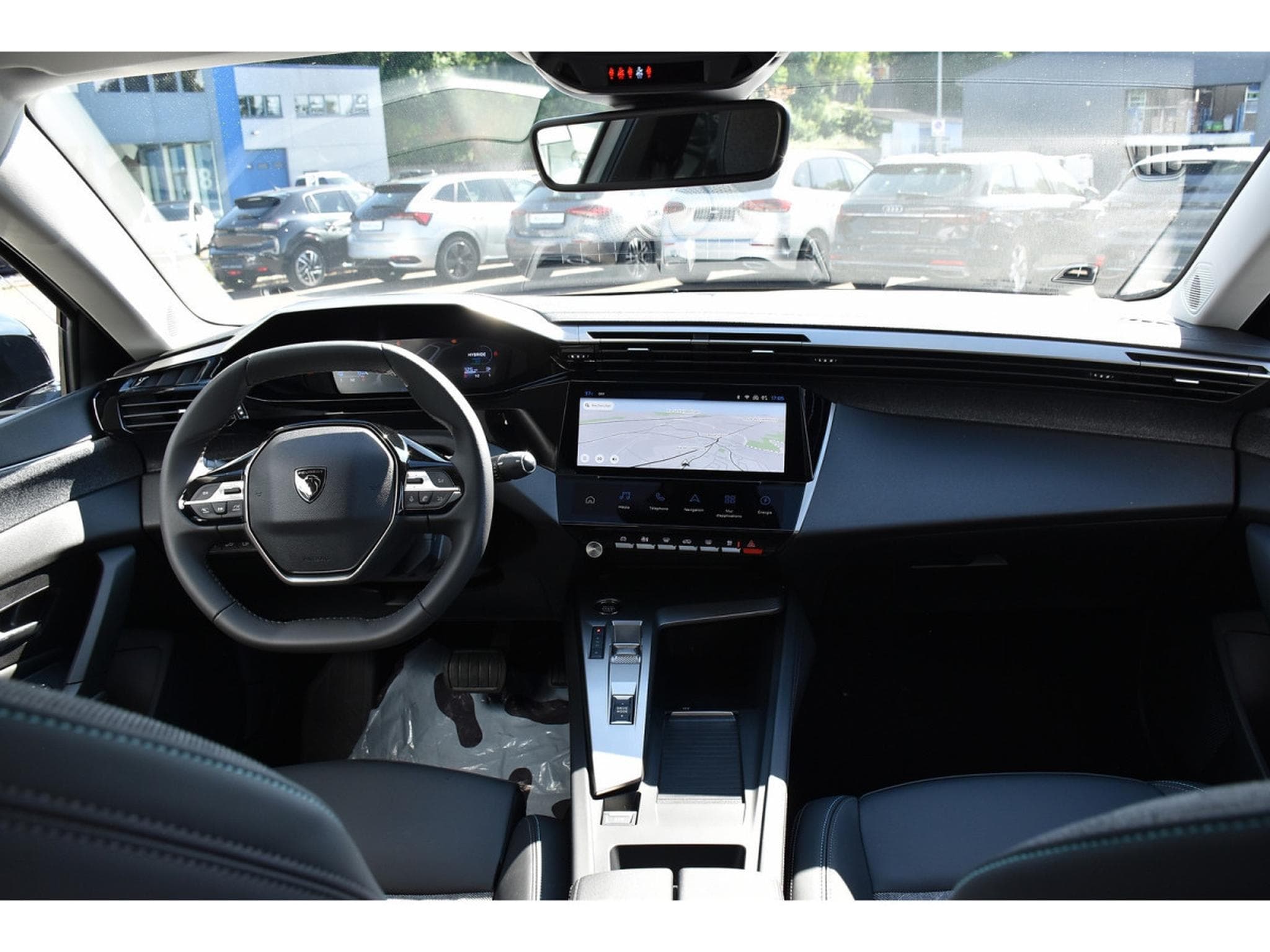 Peugeot 408 1.6 PHEV Hybride EAT8 Allure GPS LANE CAM360 1° MAIN (2024) - Photo 8