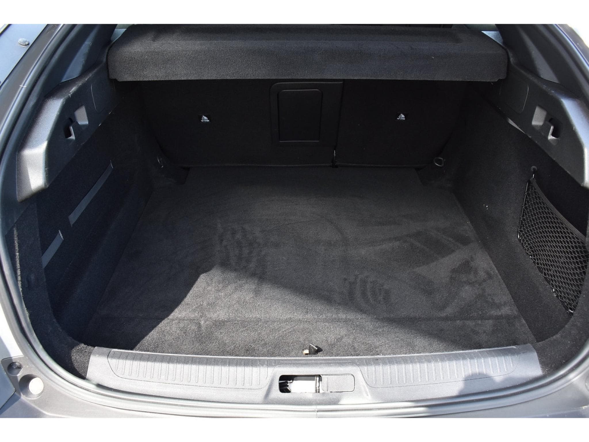 Peugeot 408 1.2 PureTech Allure EAT8 SG CHFF LANE CAM360 JA19 1° MAIN (2024) - Foto 25