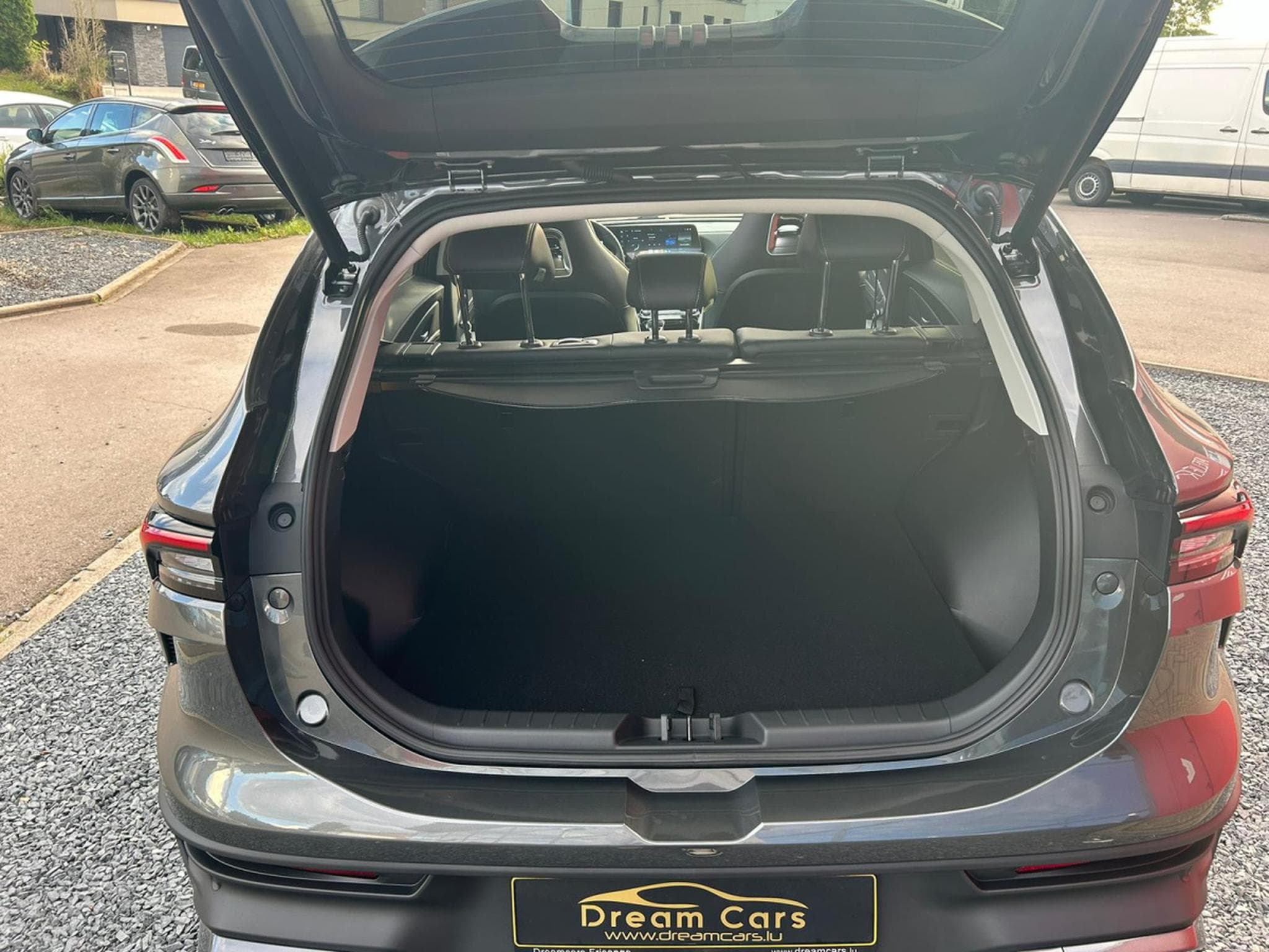 Forthing T5 EVO 1.5 TURBO AUTO FULL OPTIONS (2026) - Foto 15